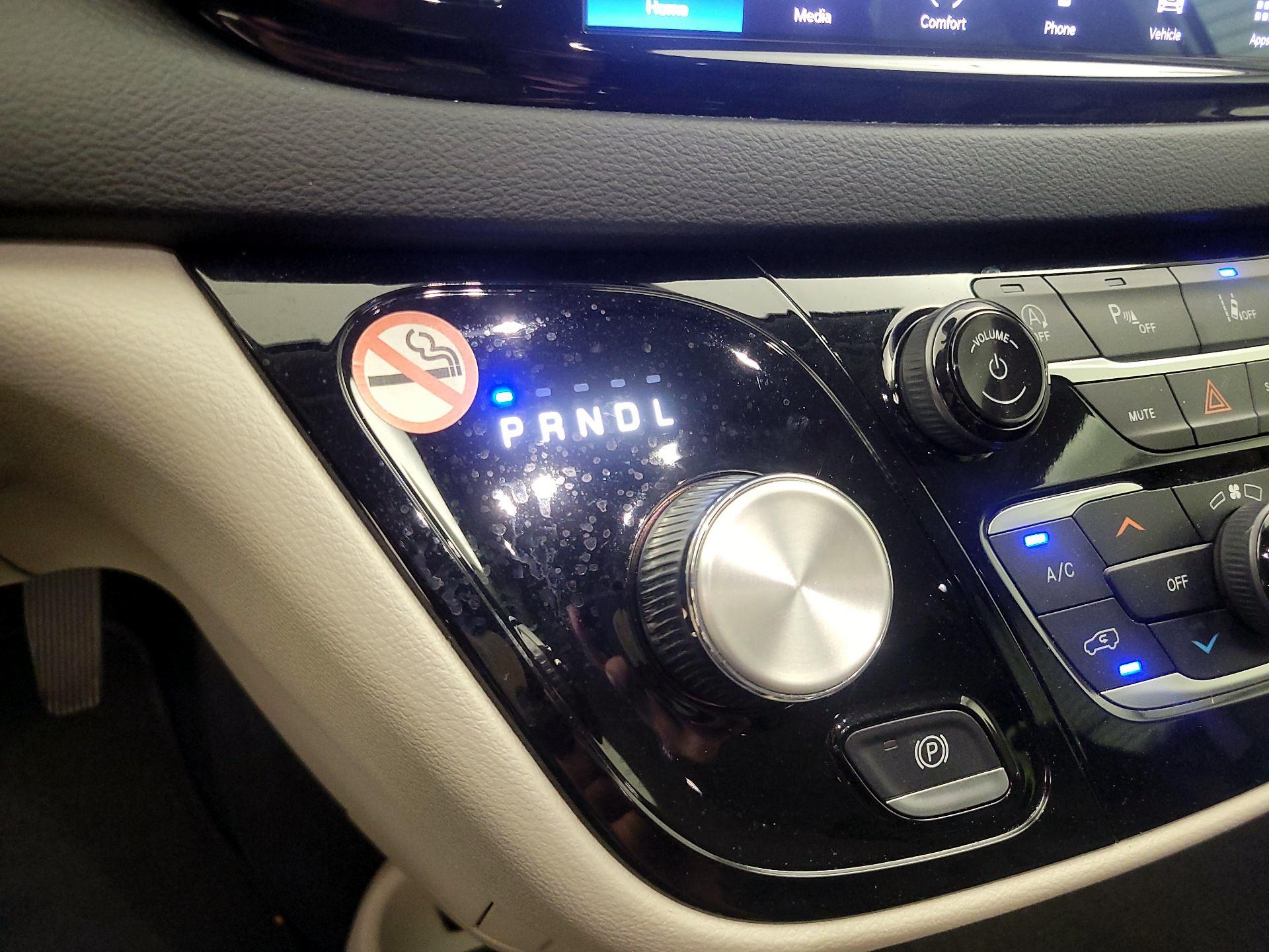 Thumbnail: 2023 Chrysler Pacifica - 17