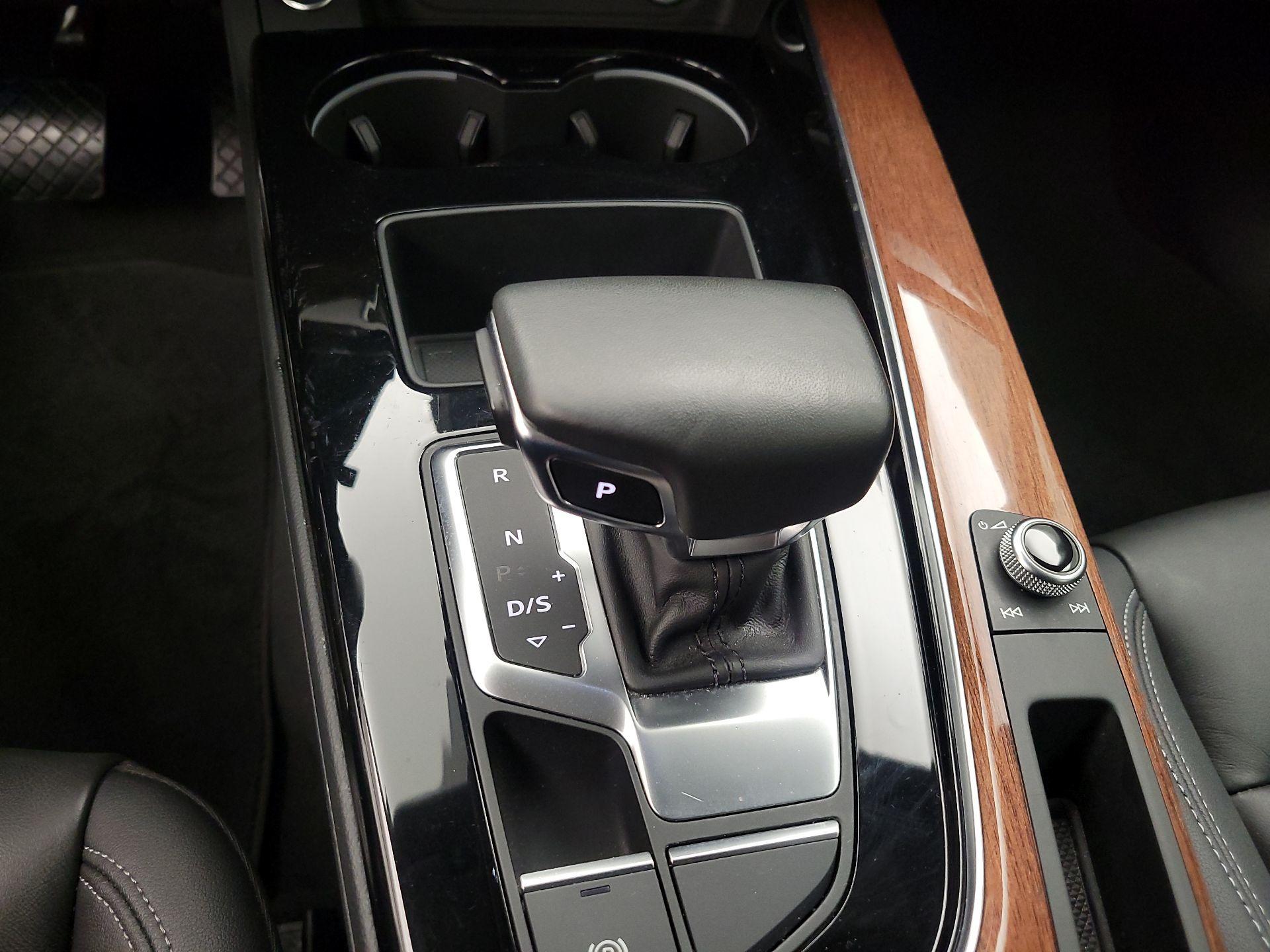 Thumbnail: 2023 Audi A4 - 17