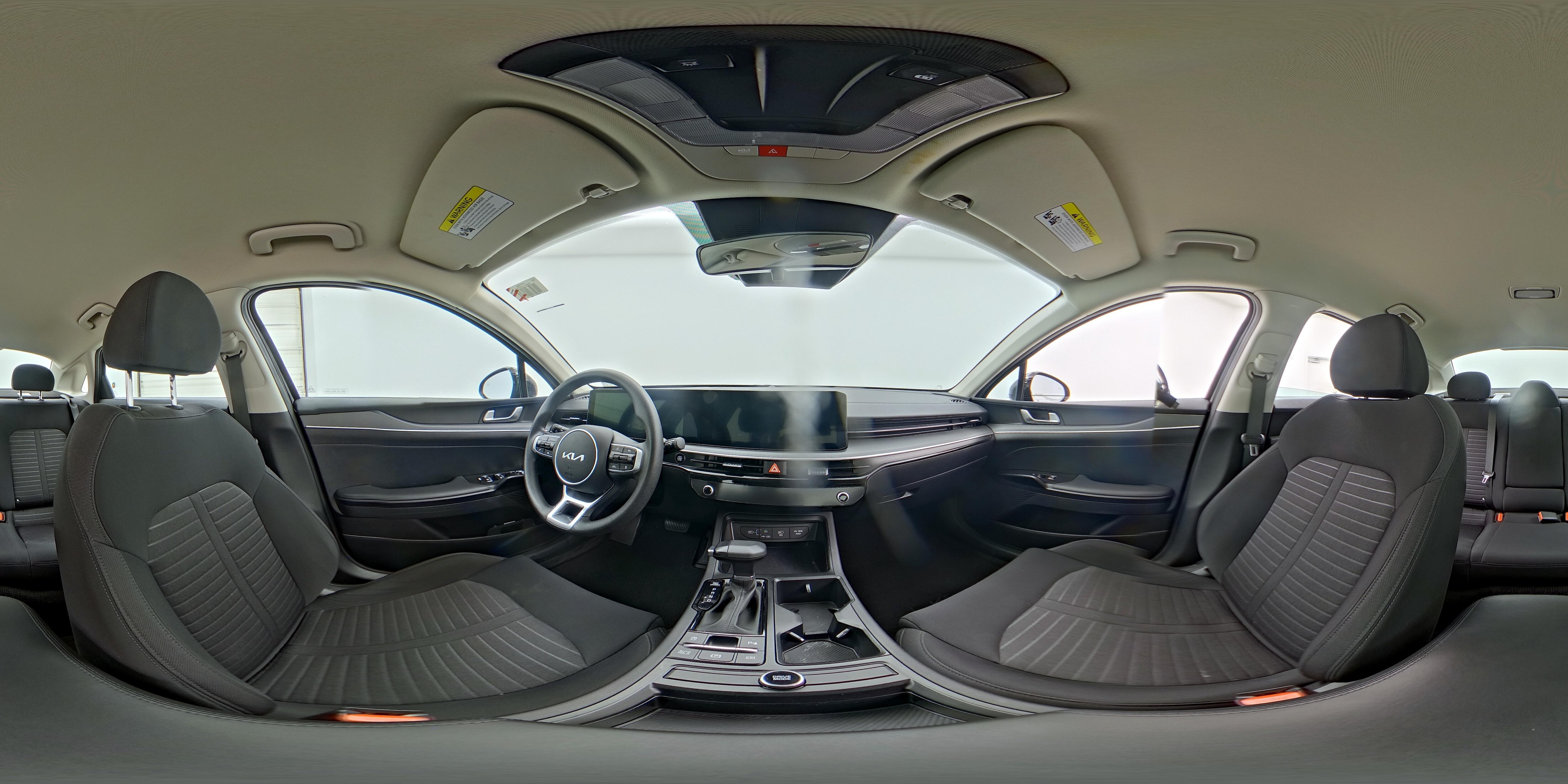 2025 Kia K5 LXS - Photo 24