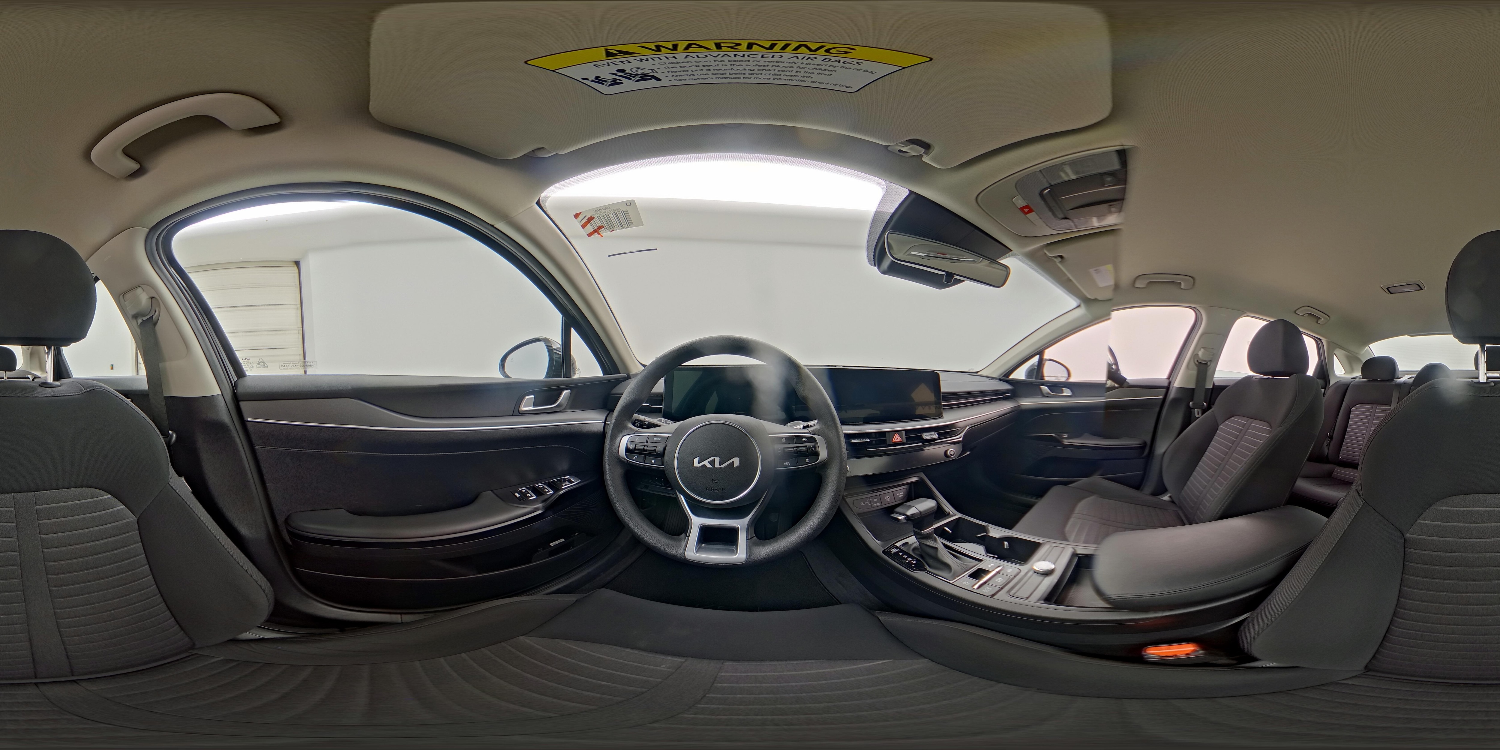 2025 Kia K5 LXS - Photo 26