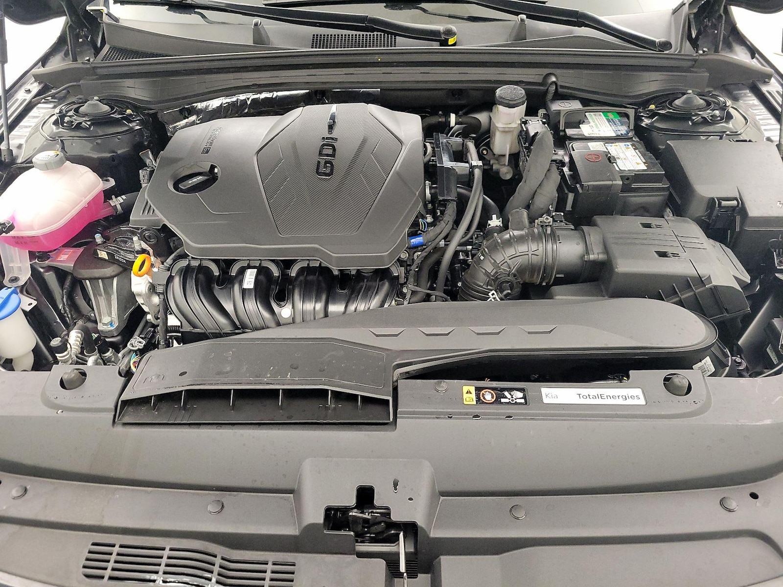 2025 Kia K5 LXS - Photo 22