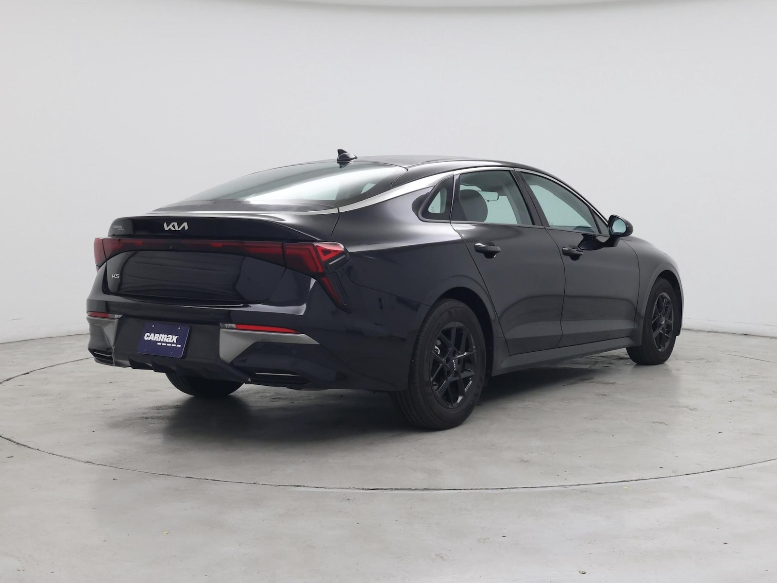 2025 Kia K5 LXS - Photo 9