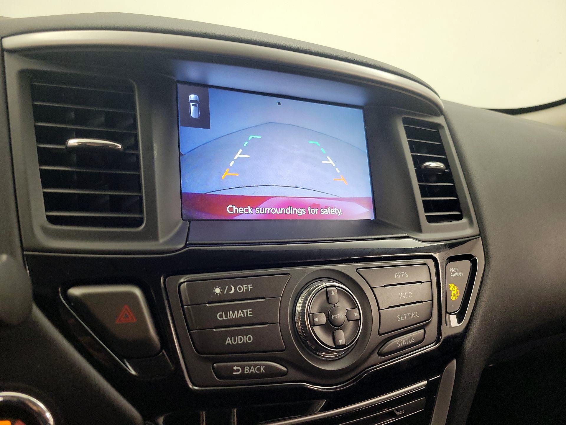 Thumbnail: 2019 Nissan Pathfinder - 14