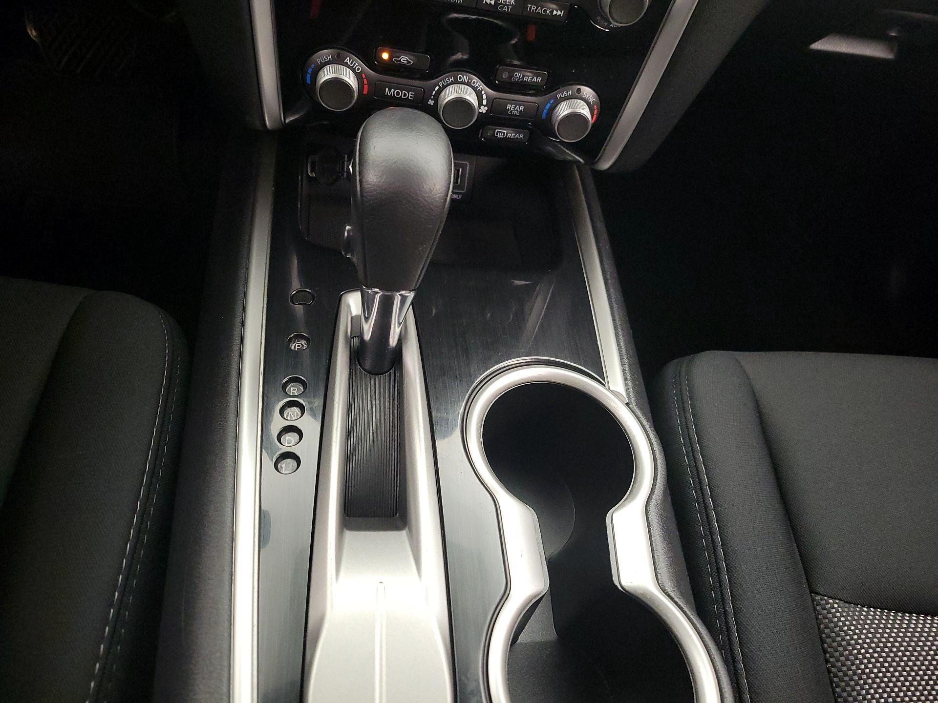 Thumbnail: 2019 Nissan Pathfinder - 17