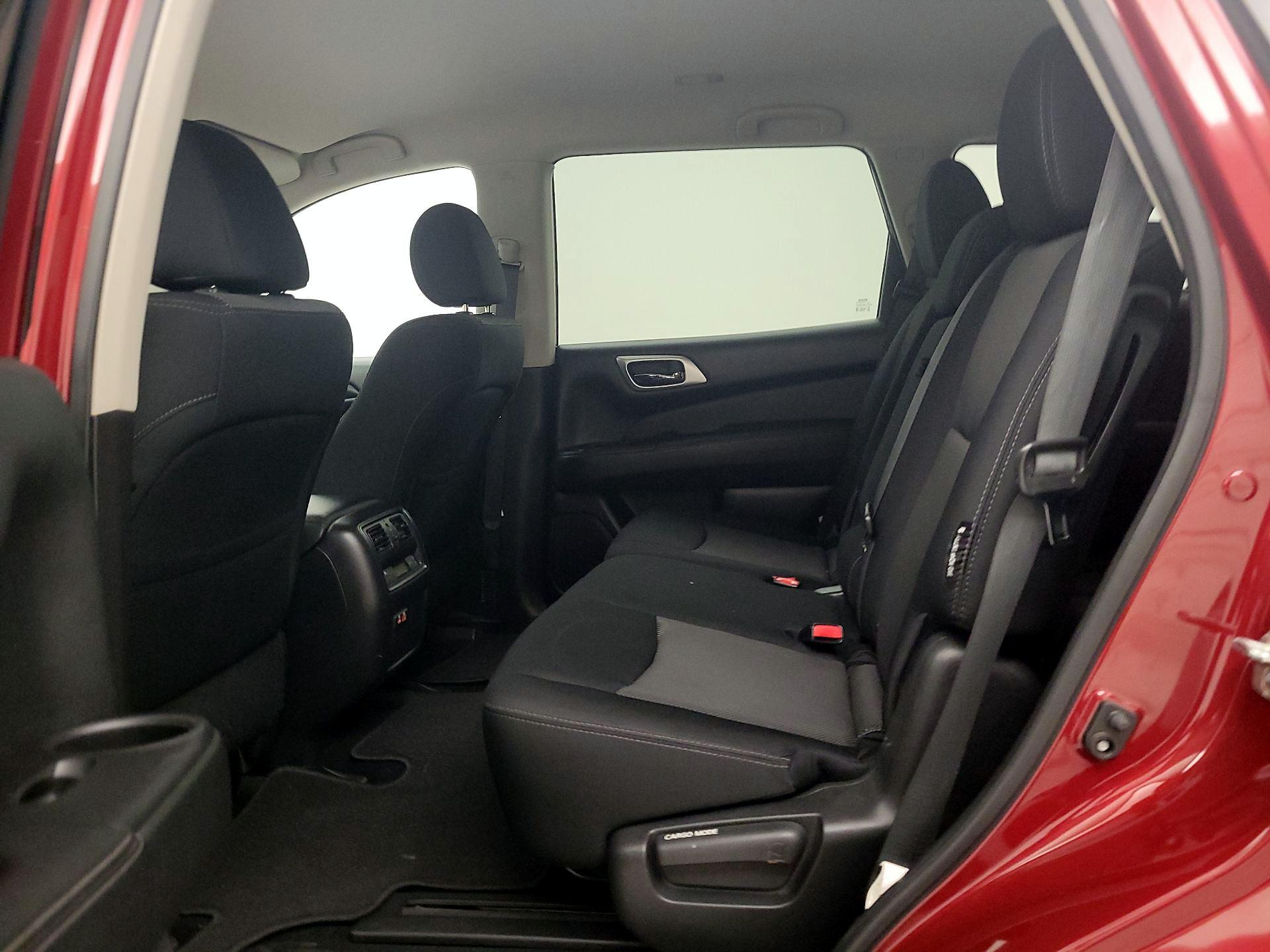 Thumbnail: 2019 Nissan Pathfinder - 19