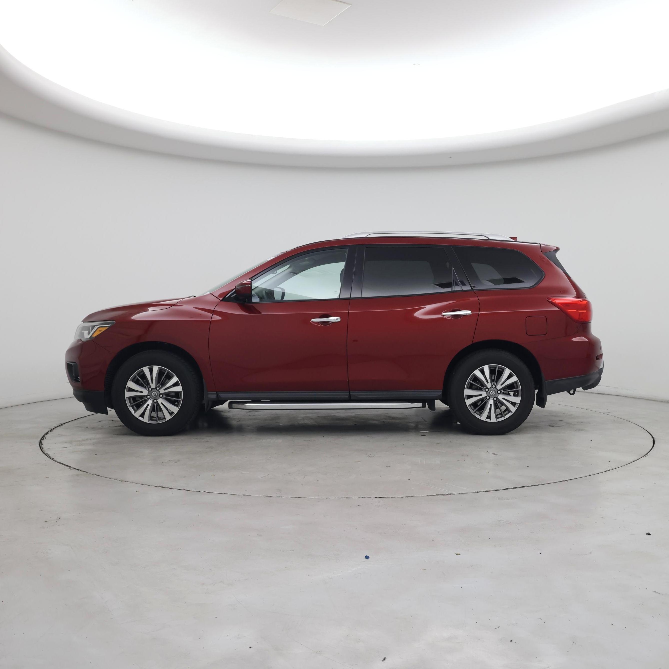 Thumbnail: 2019 Nissan Pathfinder - 3
