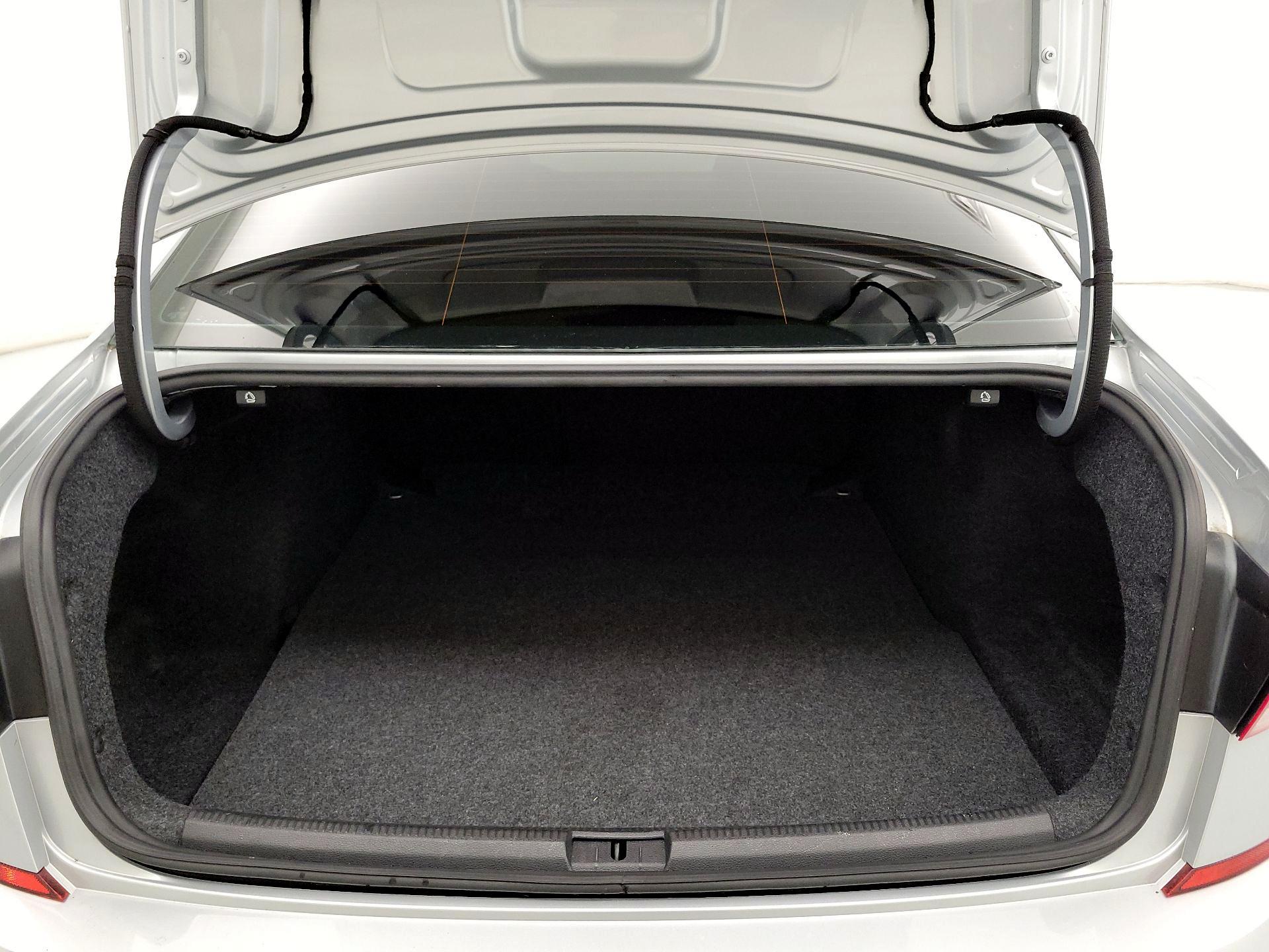 Thumbnail: 2020 Volkswagen Passat - 19