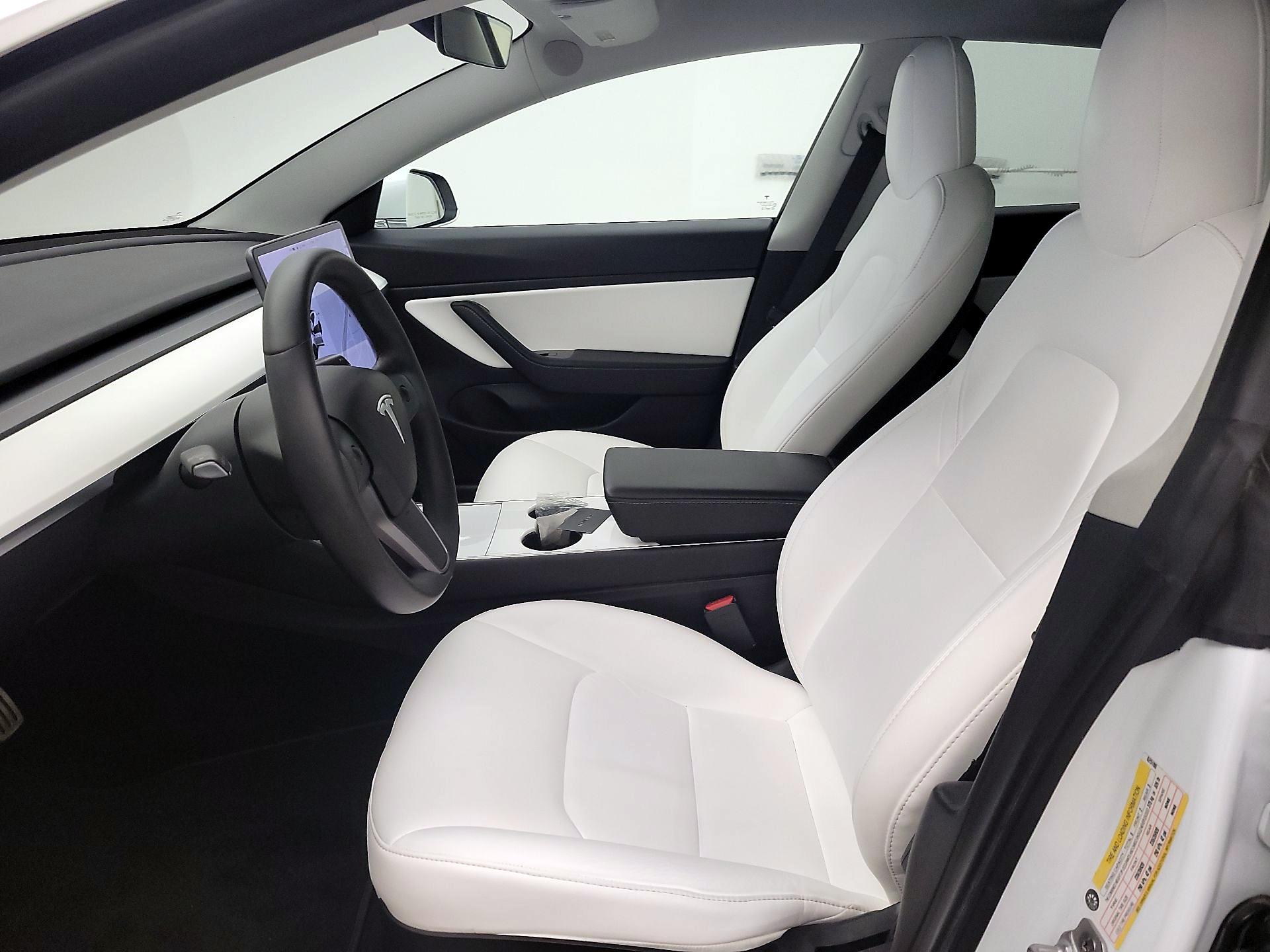 Thumbnail: 2020 Tesla Model 3 - 11