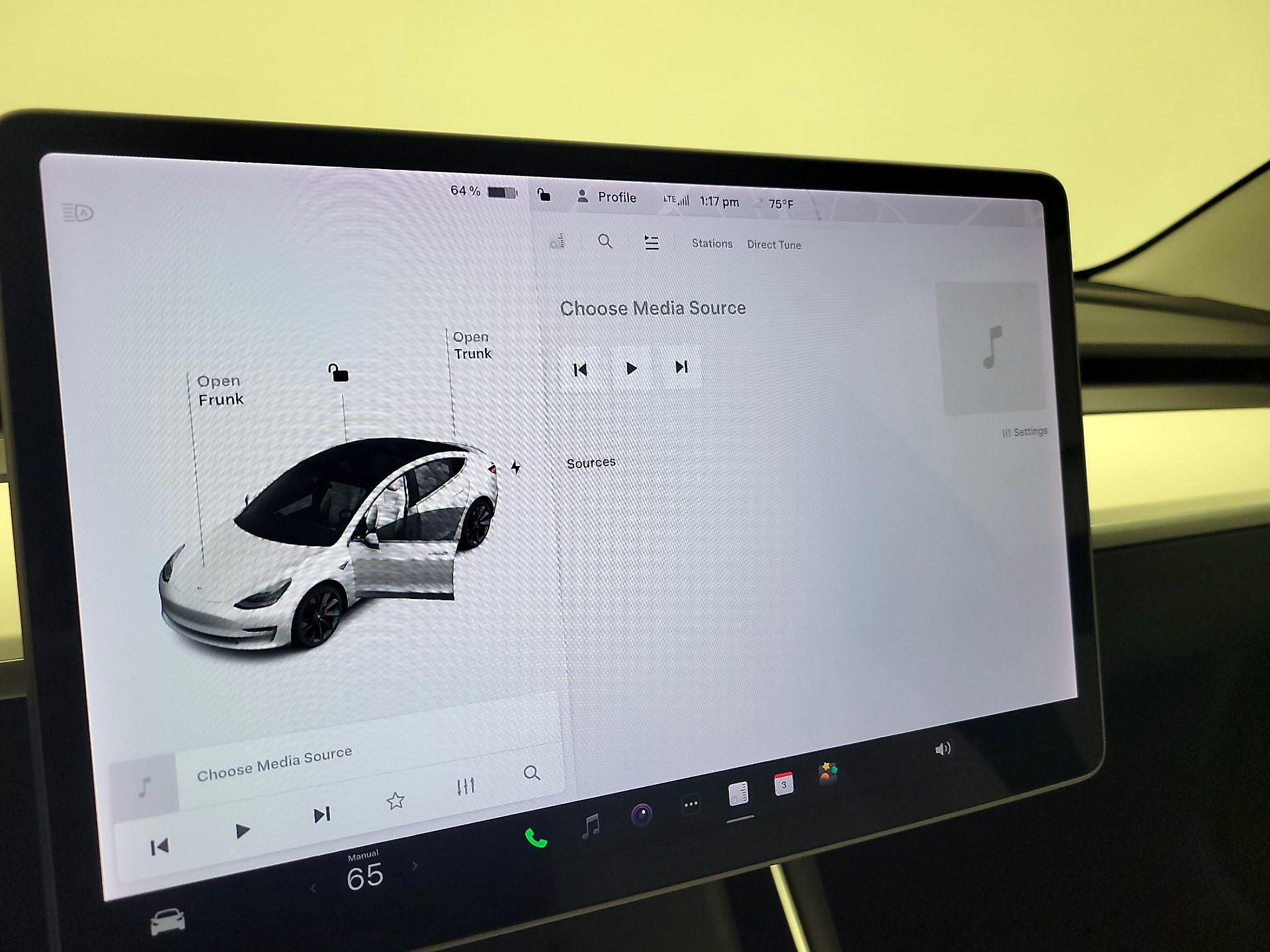 Thumbnail: 2020 Tesla Model 3 - 15