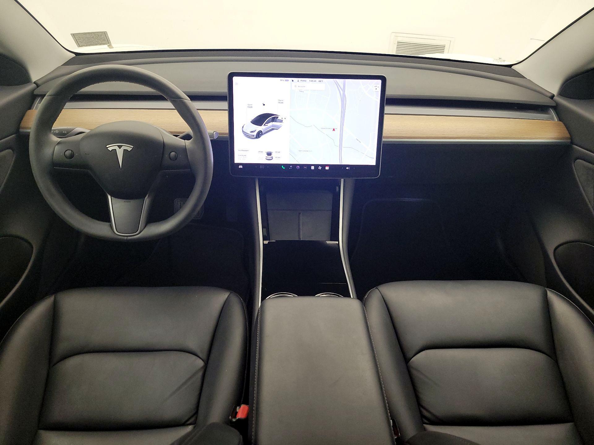 Thumbnail: 2020 Tesla Model 3 - 9