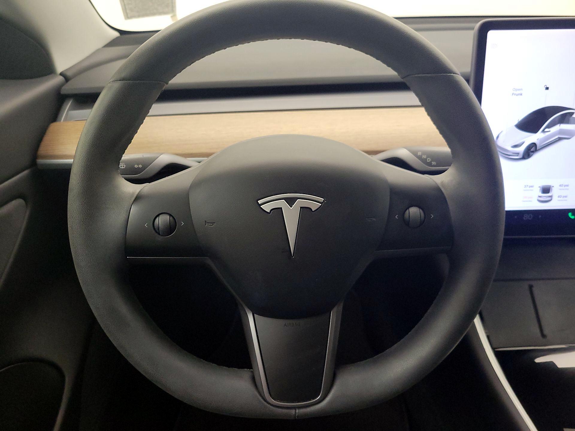 Thumbnail: 2020 Tesla Model 3 - 10