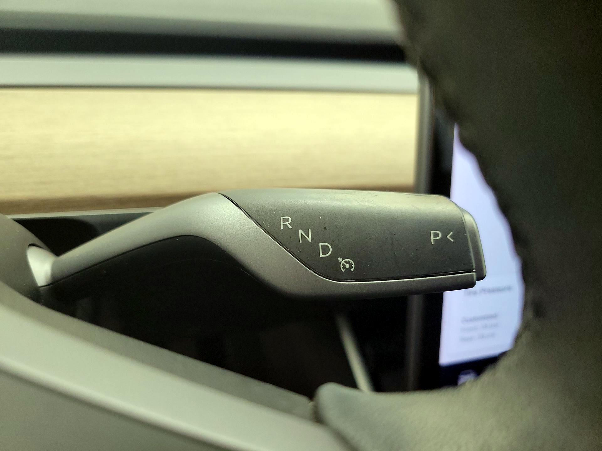 Thumbnail: 2020 Tesla Model 3 - 17