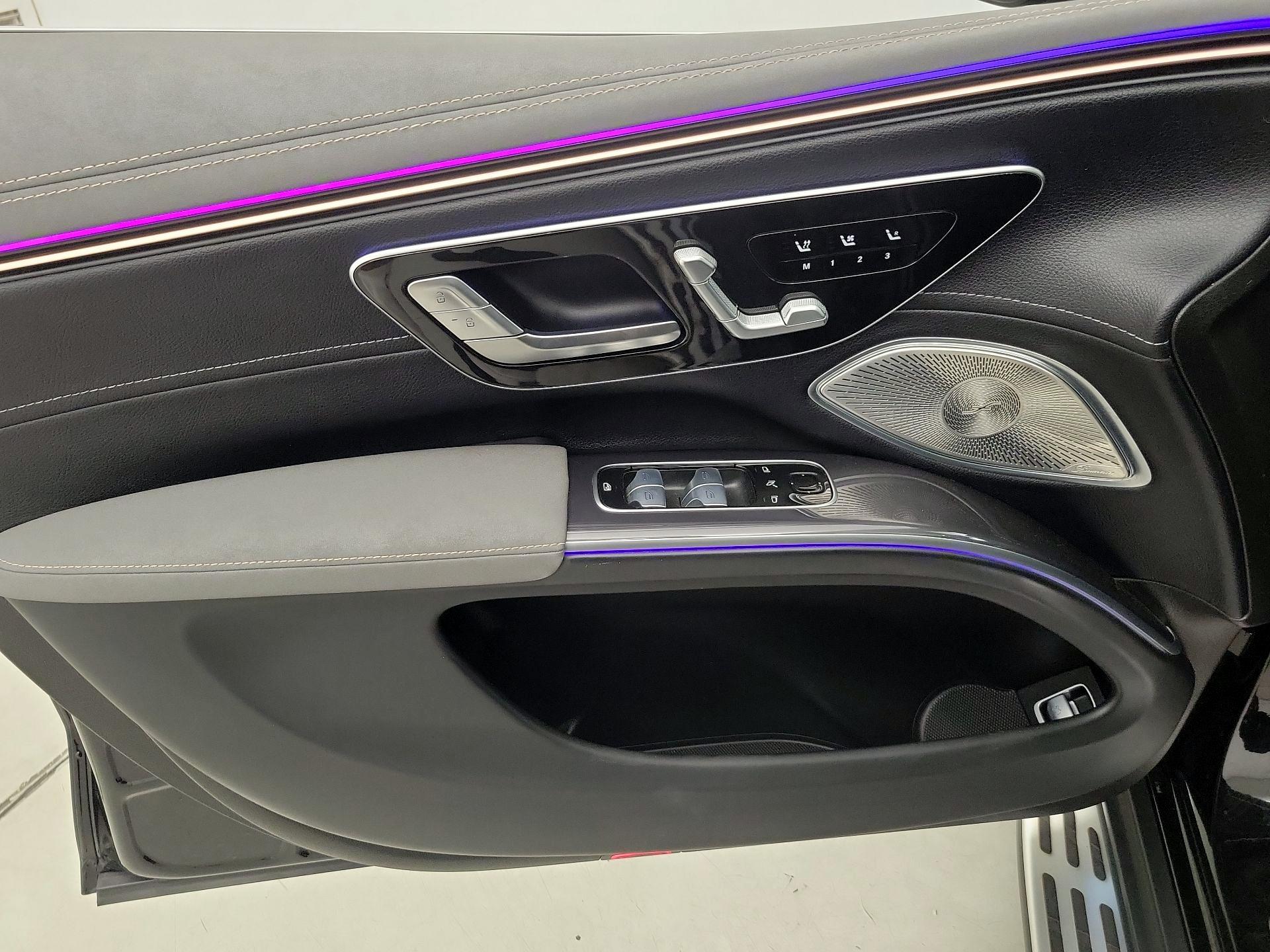 Thumbnail: 2023 Mercedes-Benz EQS - 12