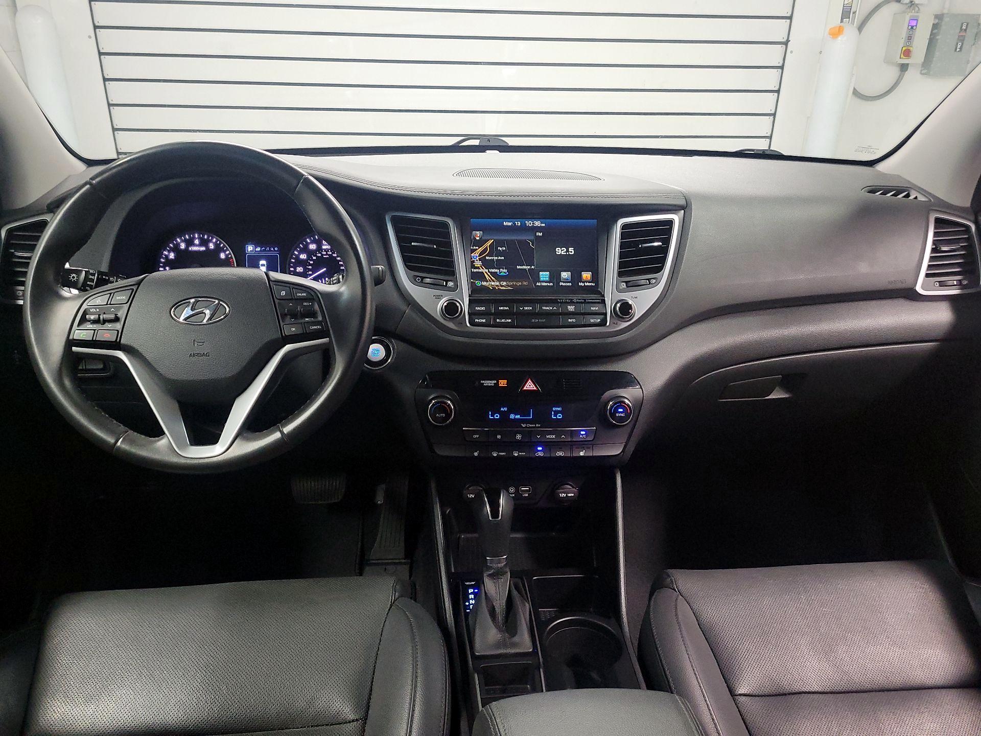 Thumbnail: 2017 Hyundai Tucson - 9