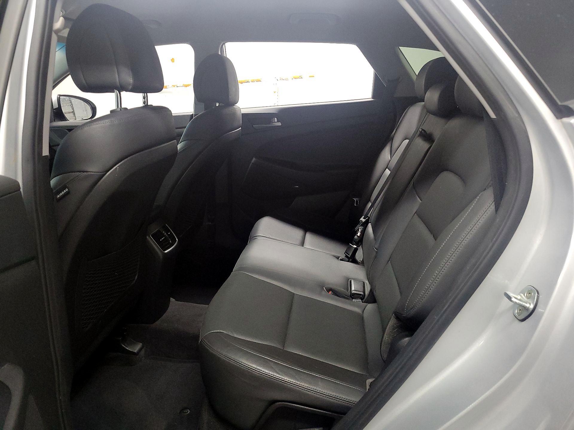 Thumbnail: 2017 Hyundai Tucson - 18