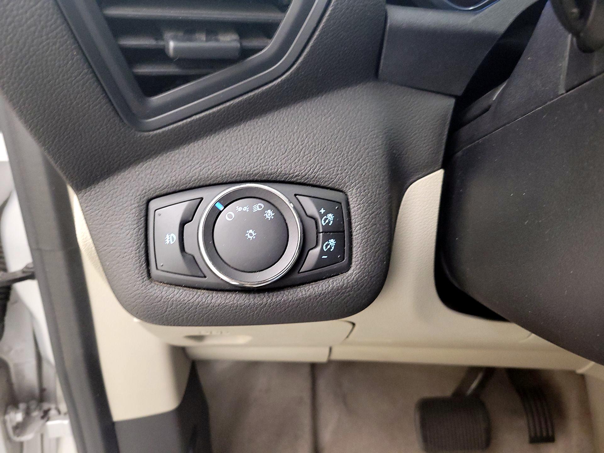 Thumbnail: 2014 Ford C-Max - 11