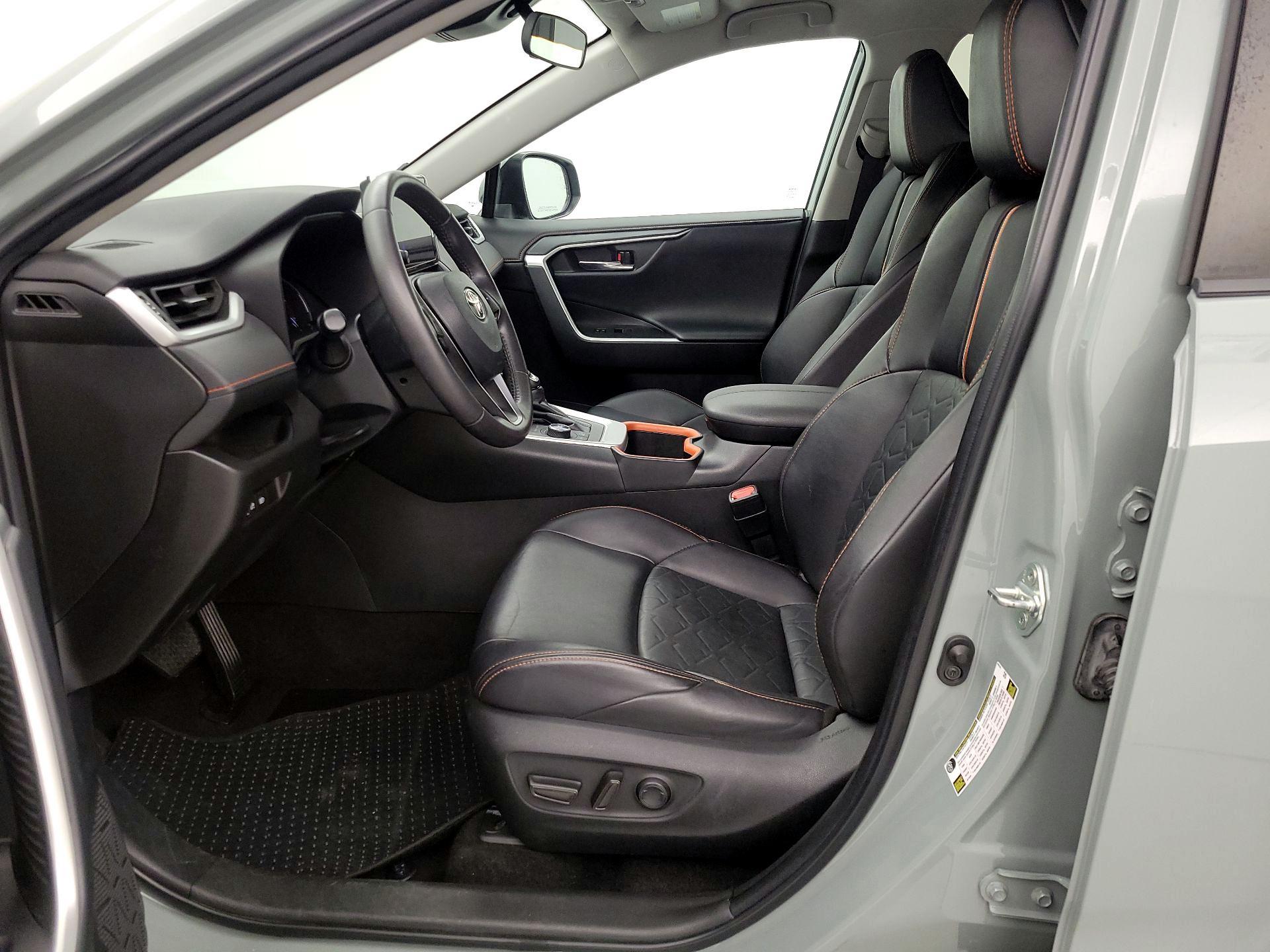 Thumbnail: 2023 Toyota RAV4 - 11