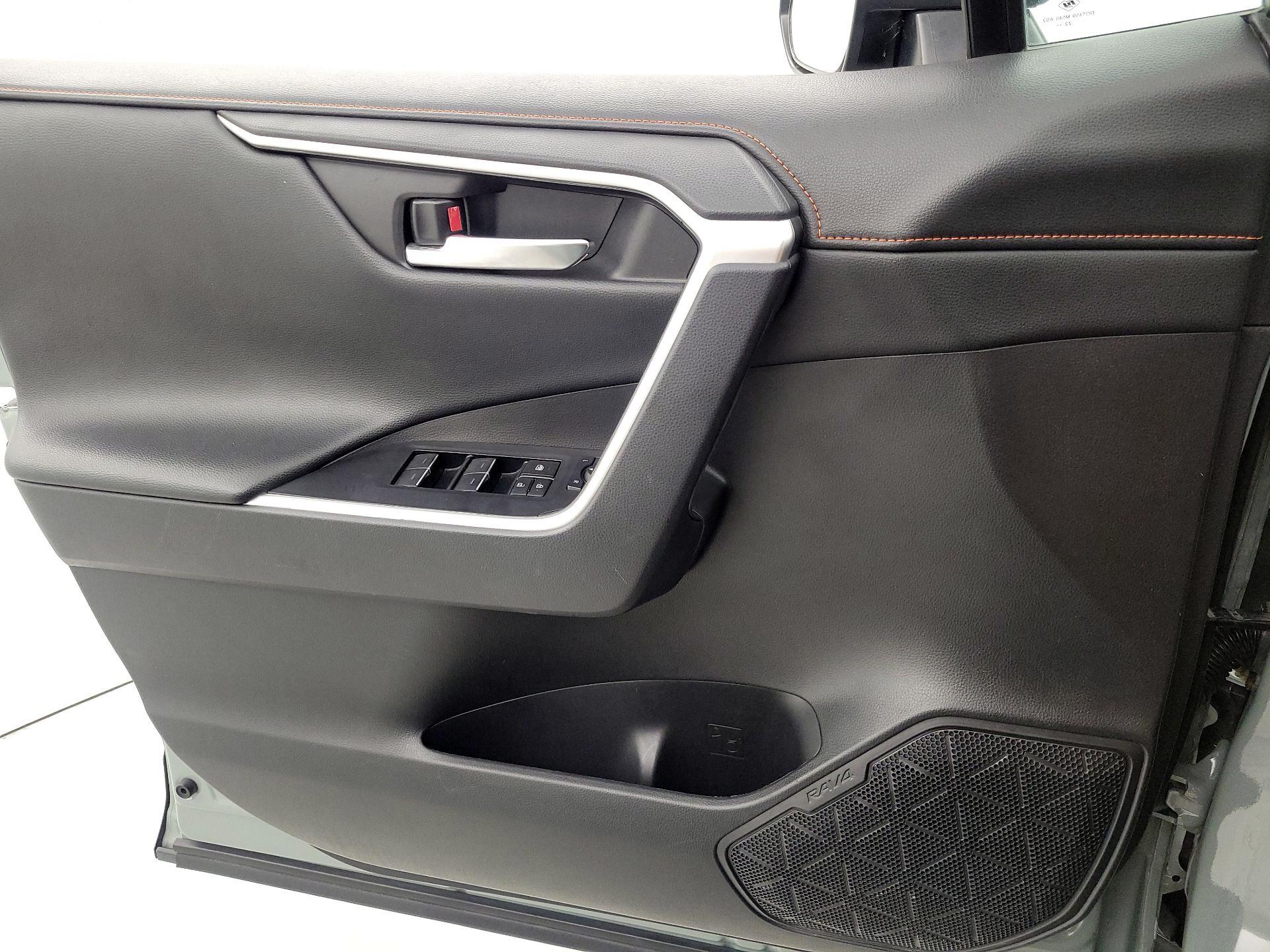 Thumbnail: 2023 Toyota RAV4 - 12