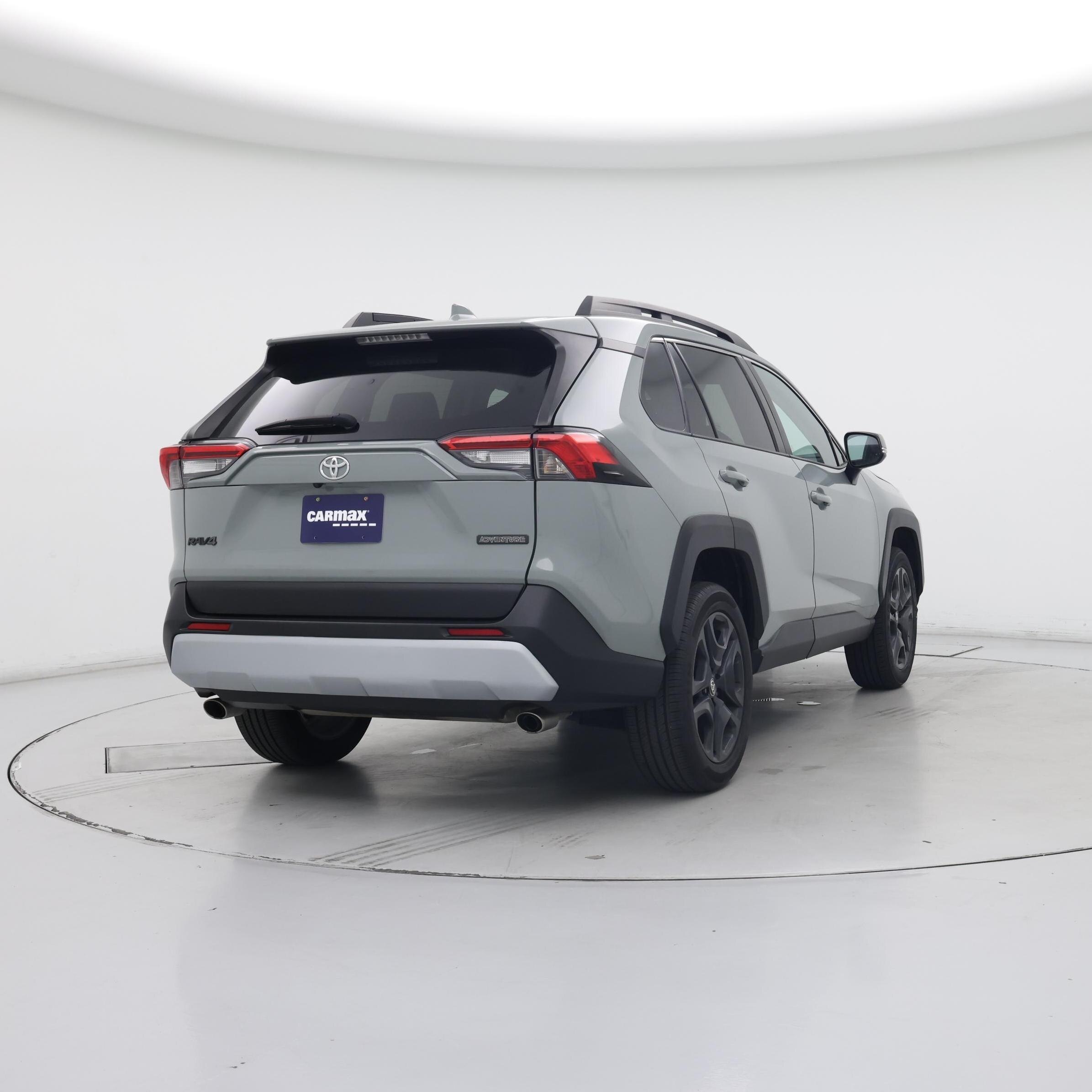 Thumbnail: 2023 Toyota RAV4 - 8