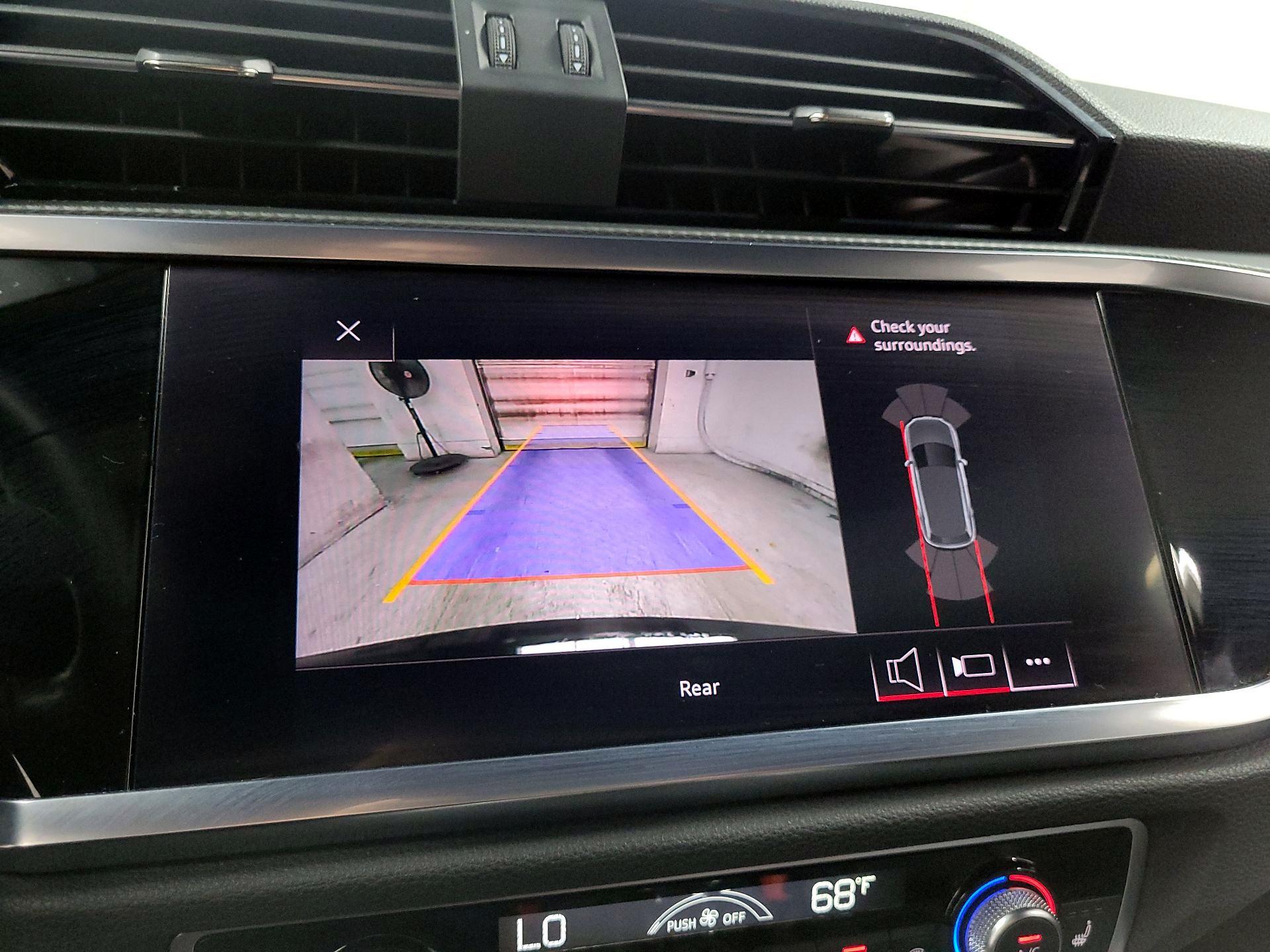 Thumbnail: 2020 Audi Q3 - 14