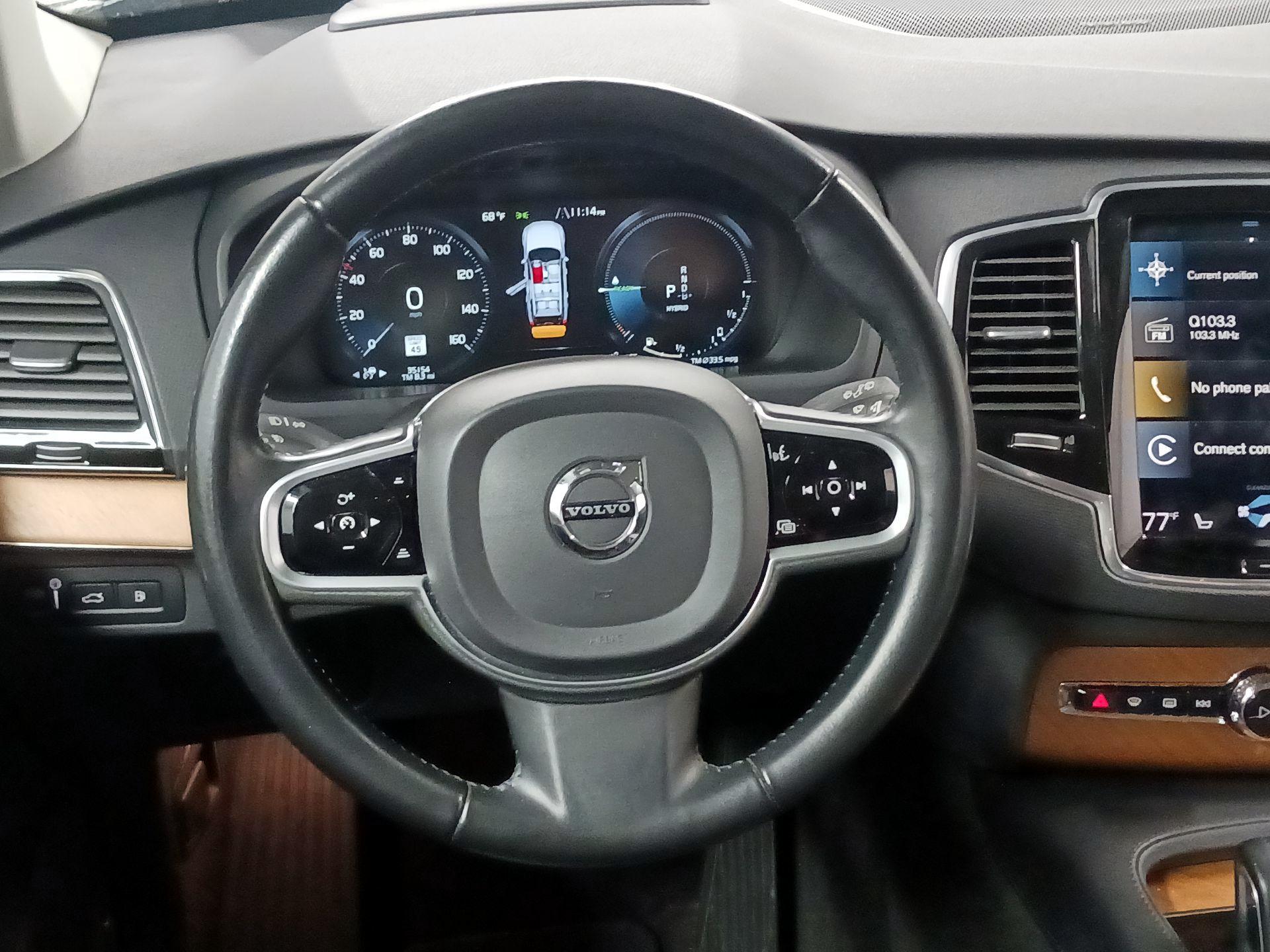 Thumbnail: 2021 Volvo XC90 - 10