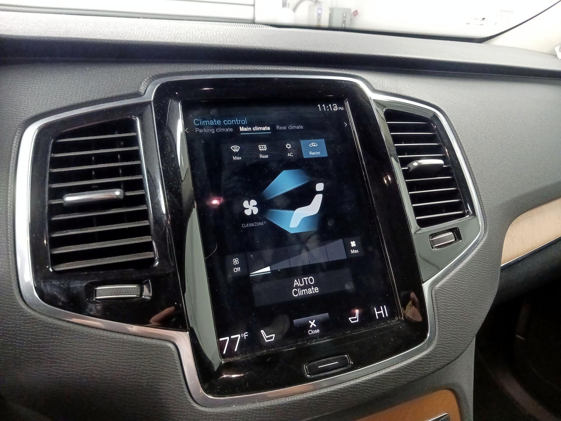 Thumbnail: 2021 Volvo XC90 - 14