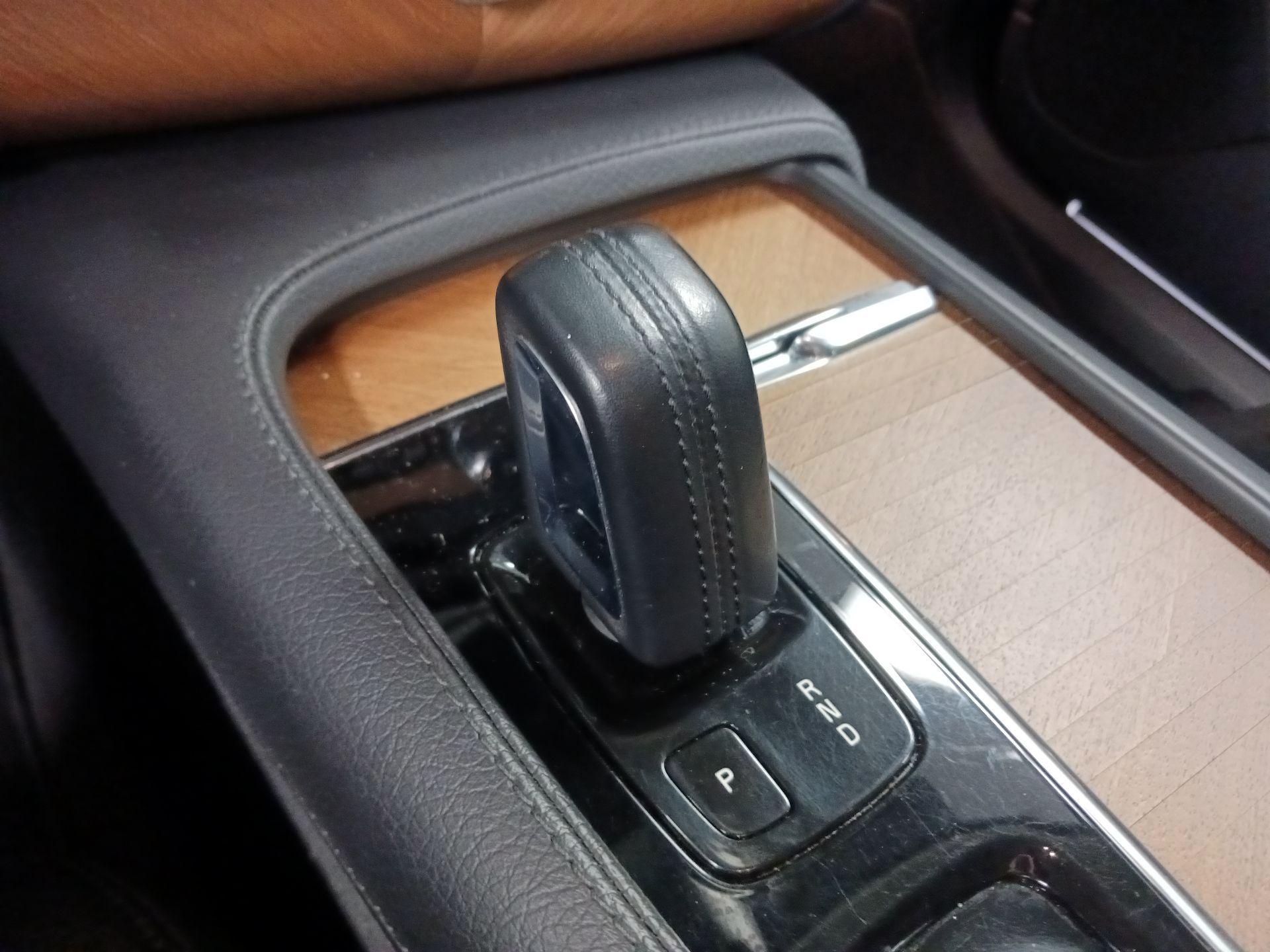 Thumbnail: 2021 Volvo XC90 - 15