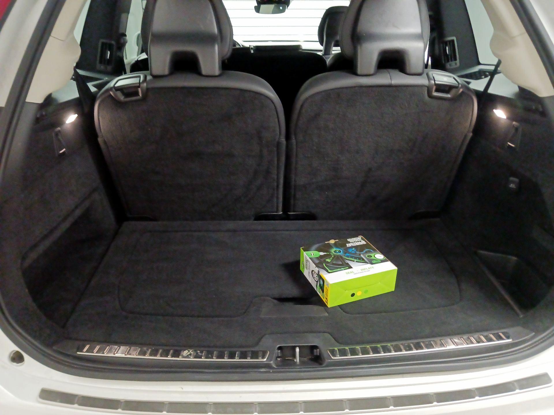 Thumbnail: 2021 Volvo XC90 - 16