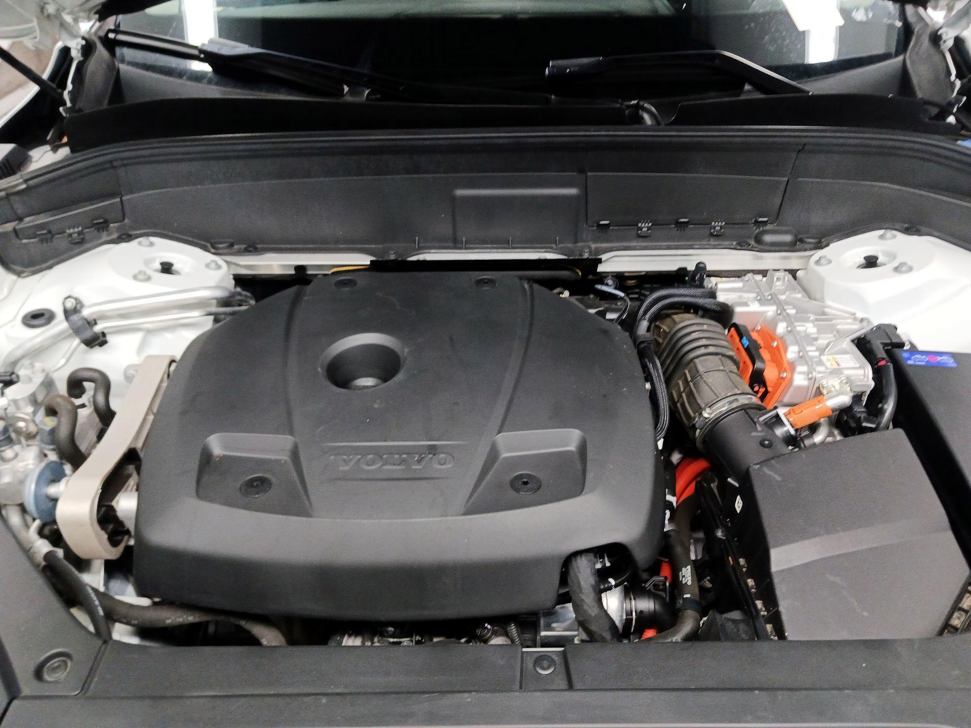 Thumbnail: 2021 Volvo XC90 - 17