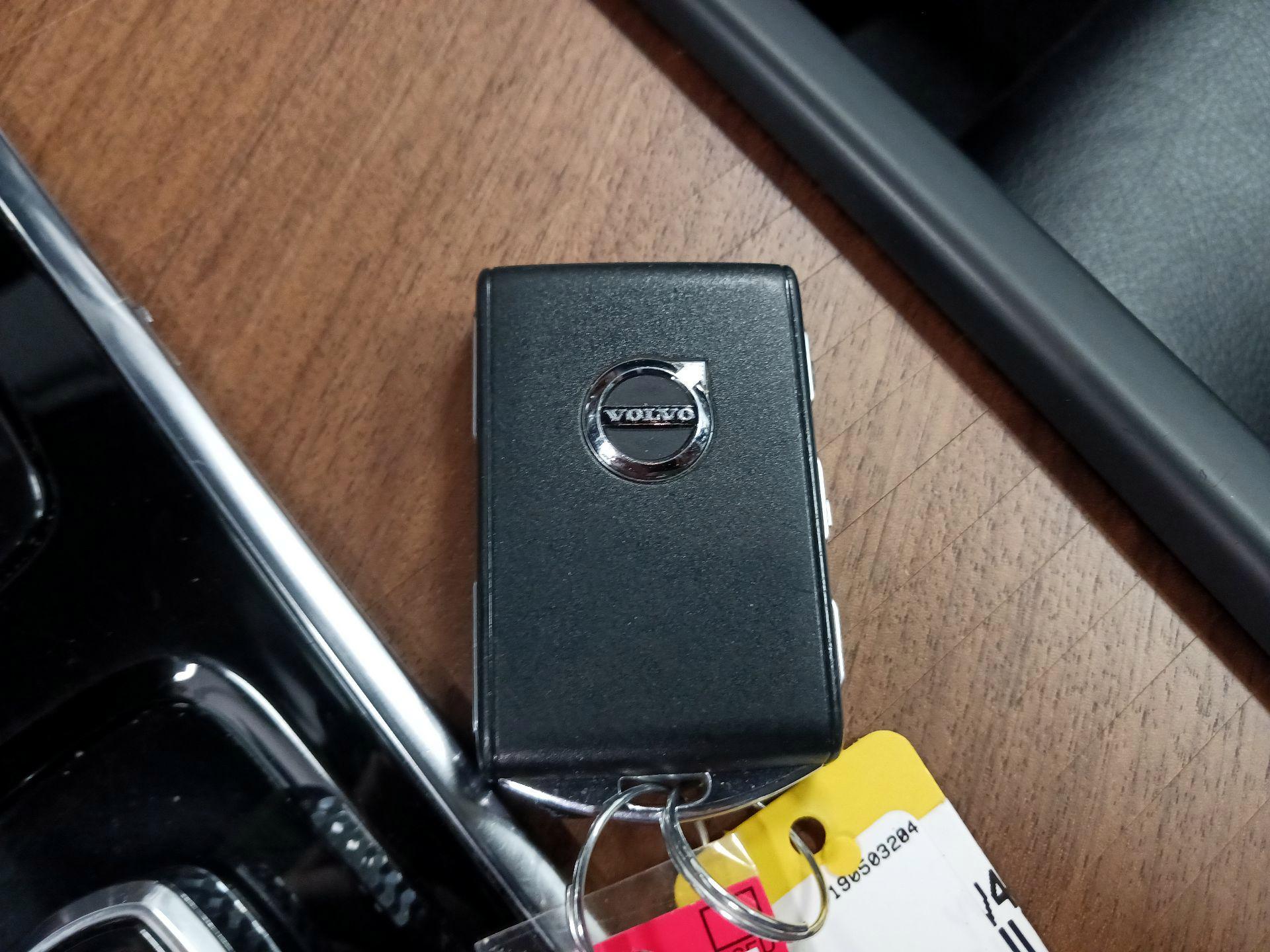 Thumbnail: 2021 Volvo XC90 - 18