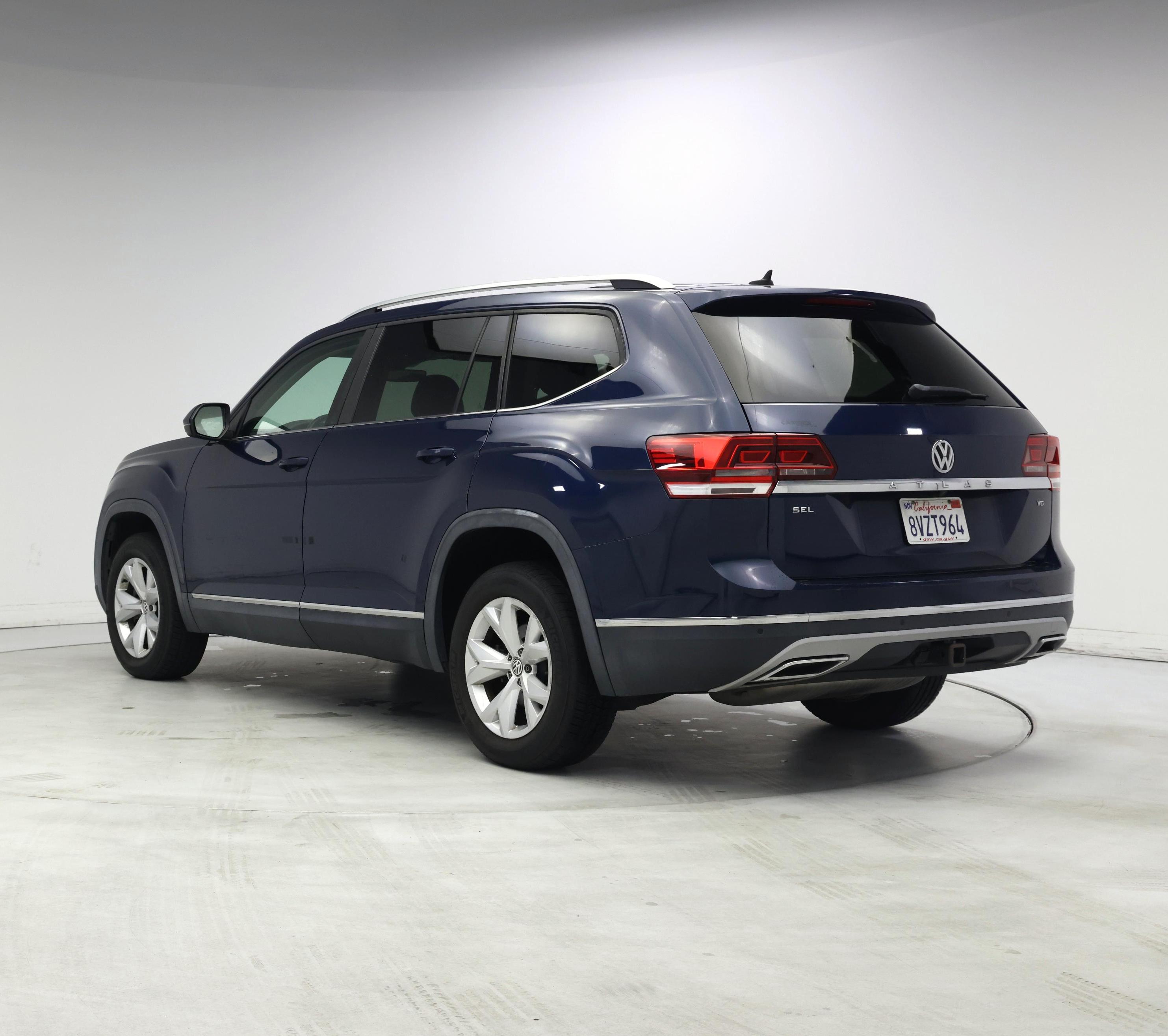 Thumbnail: 2018 Volkswagen Atlas - 2