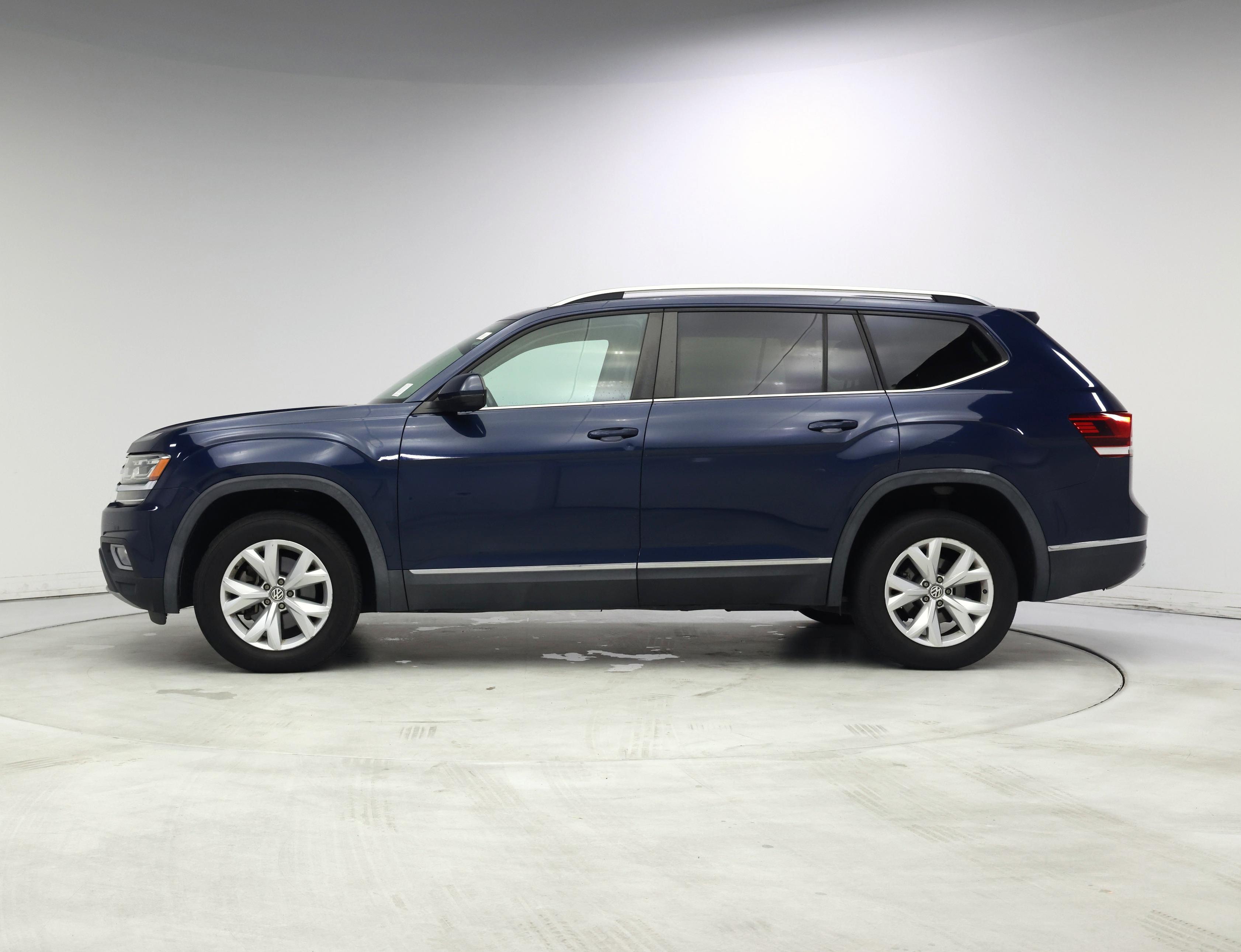 Thumbnail: 2018 Volkswagen Atlas - 3