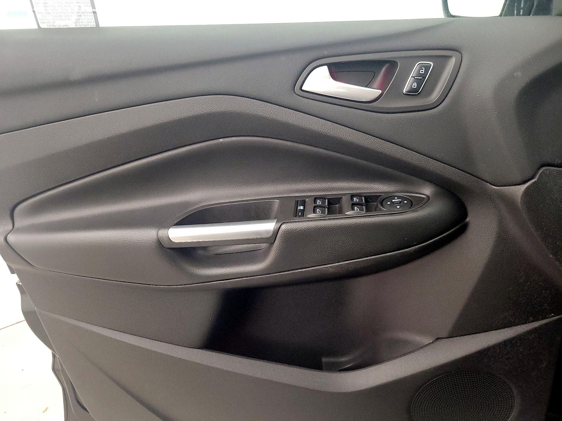 Thumbnail: 2015 Ford C-Max - 12