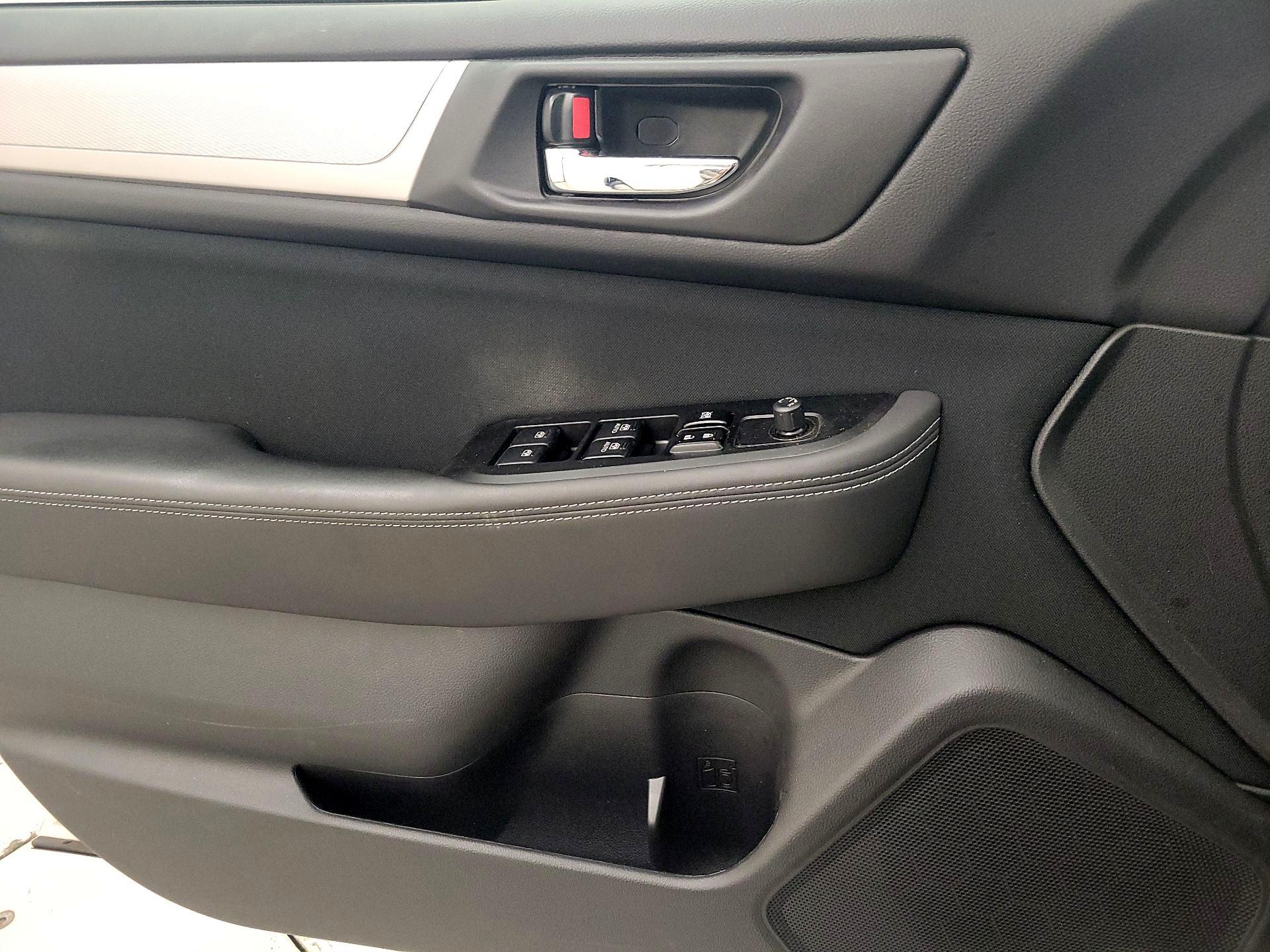 Thumbnail: 2015 Subaru Outback - 12