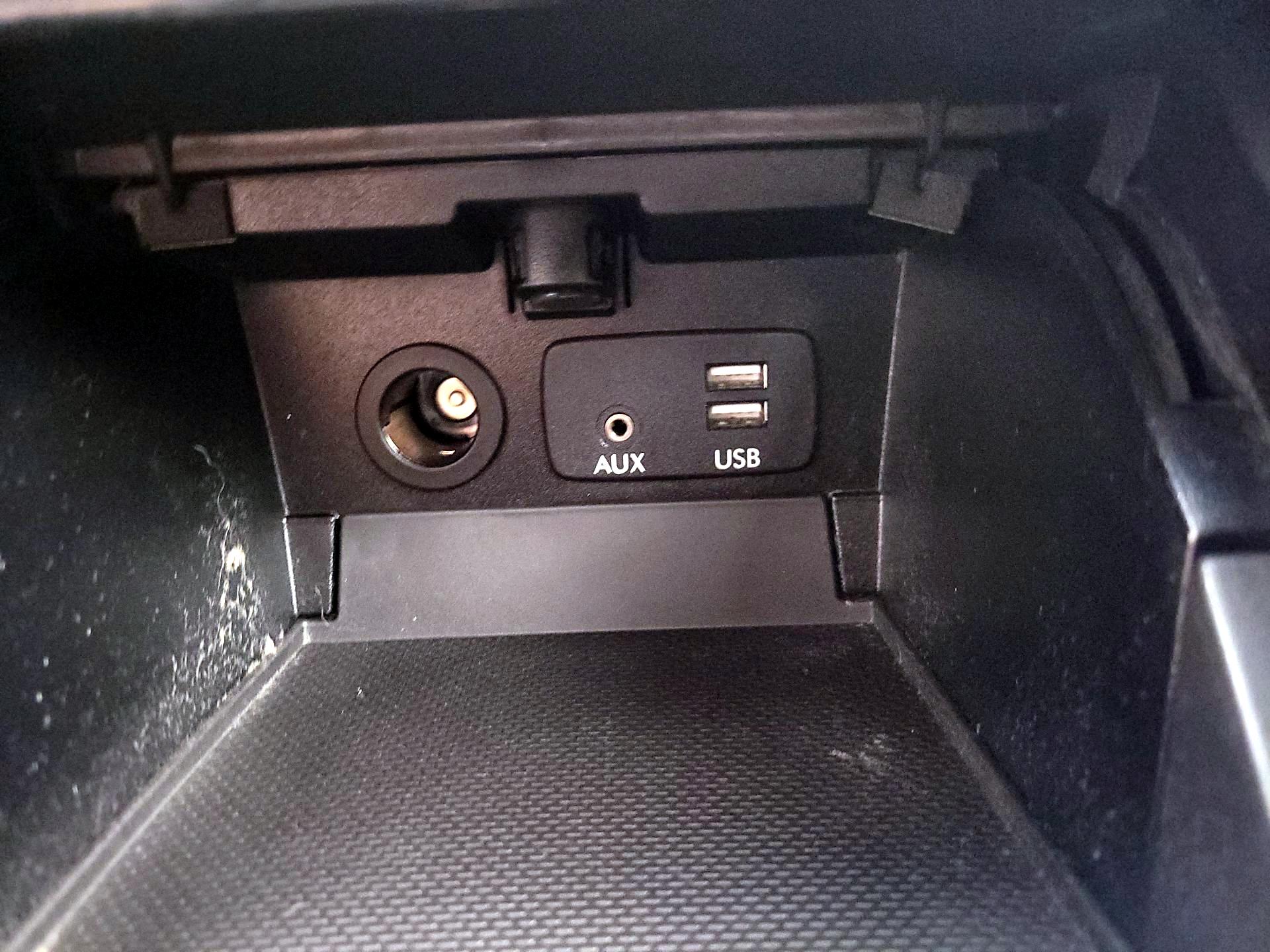 Thumbnail: 2015 Subaru Outback - 18