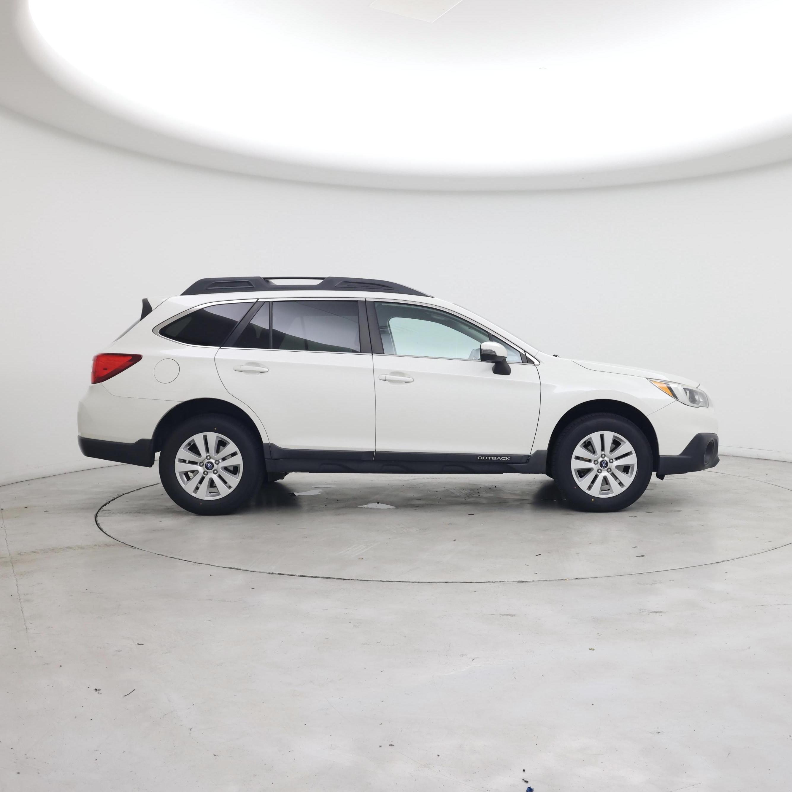 Thumbnail: 2015 Subaru Outback - 7