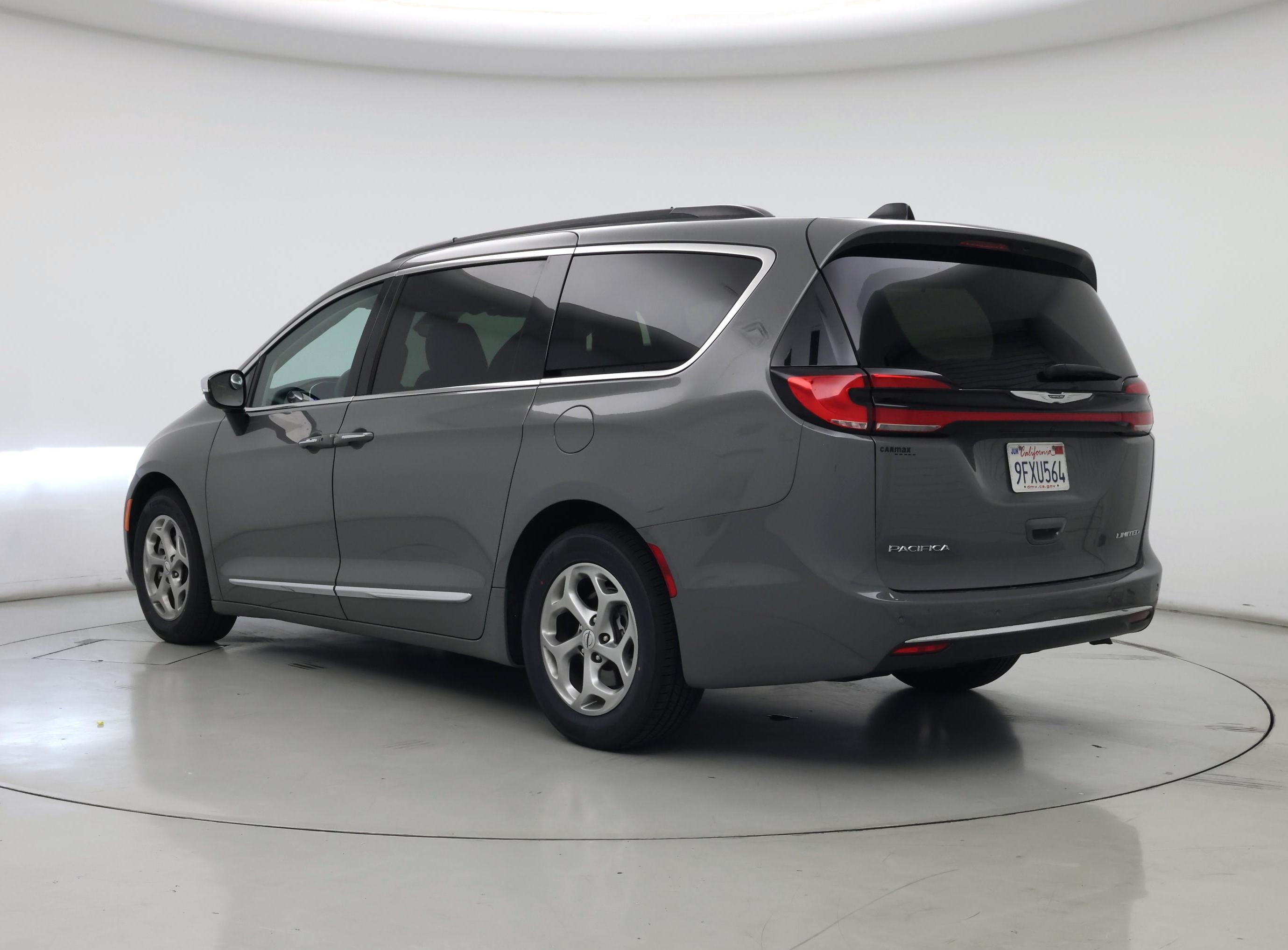 Thumbnail: 2023 Chrysler Pacifica - 2