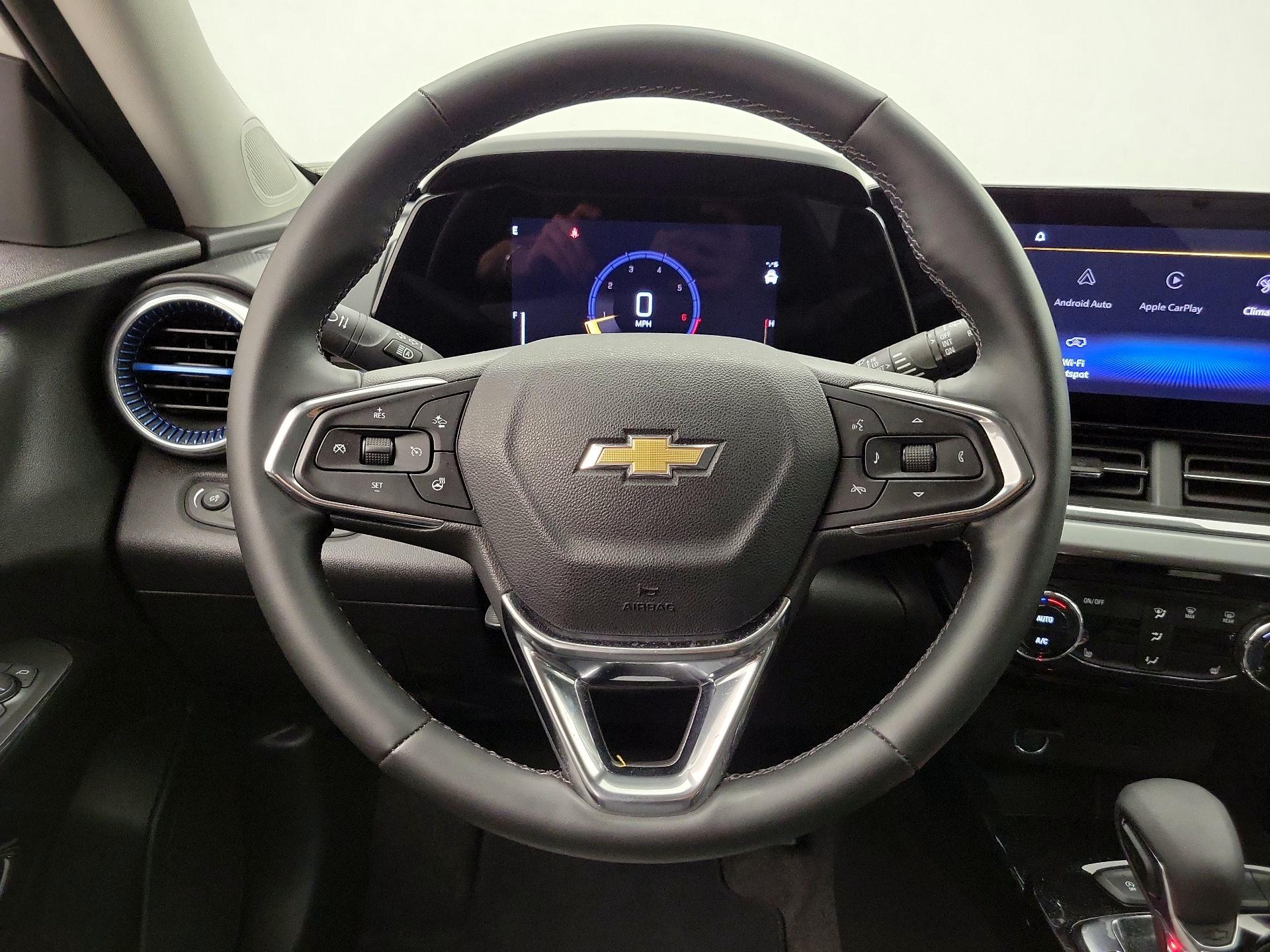 Thumbnail: 2025 Chevrolet Trax - 10