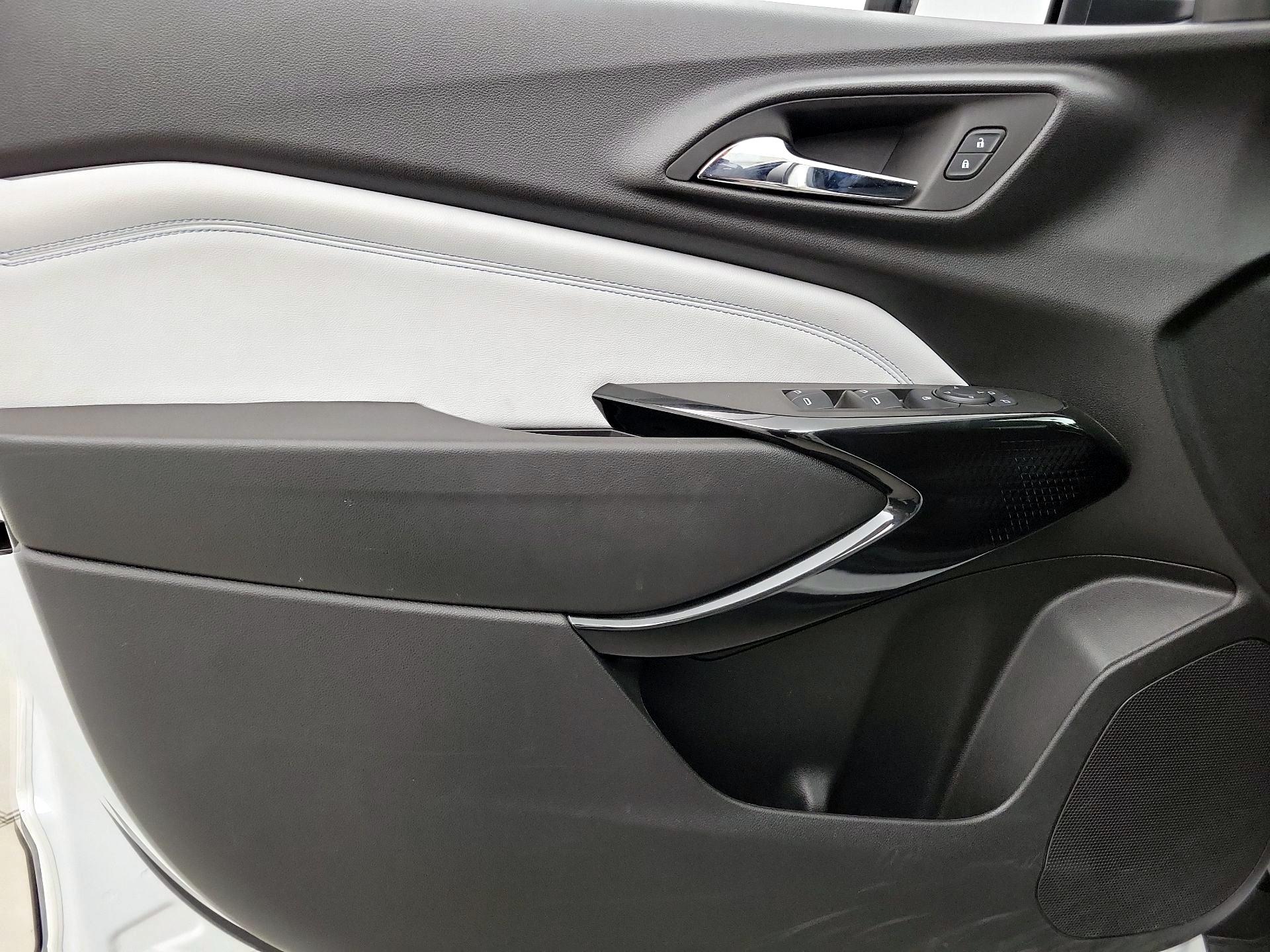 Thumbnail: 2025 Chevrolet Trax - 12