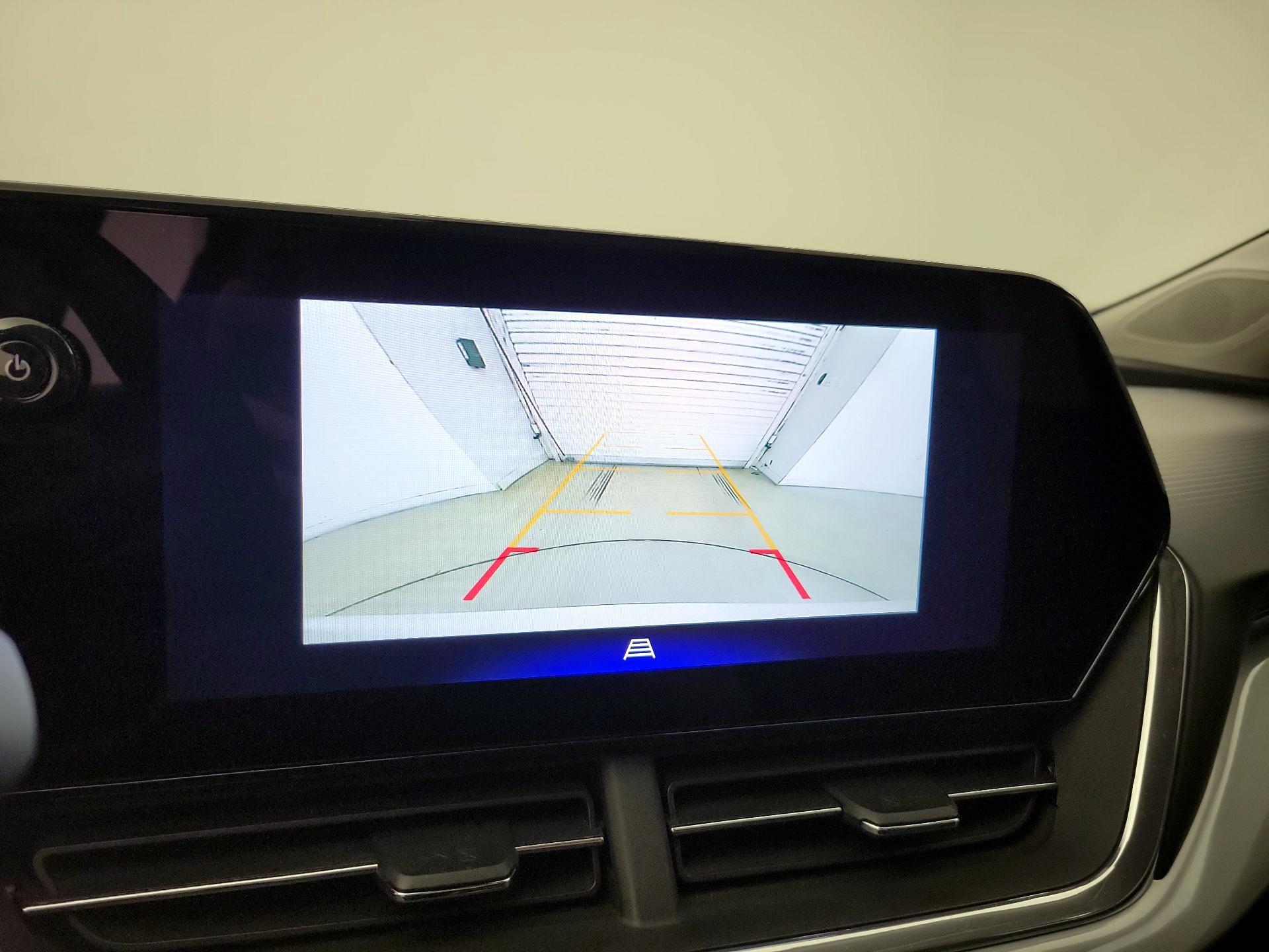 Thumbnail: 2025 Chevrolet Trax - 14