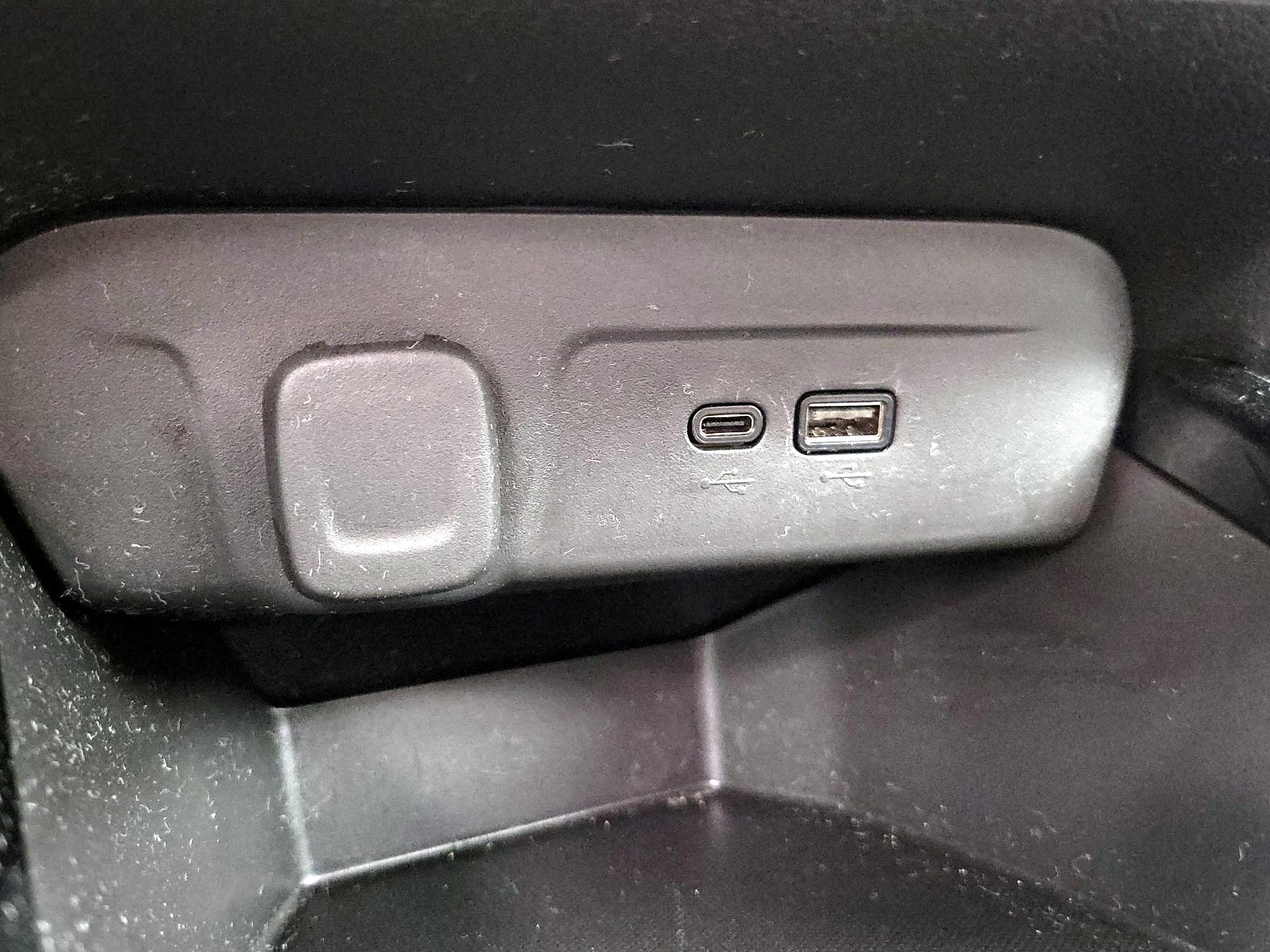 Thumbnail: 2025 Chevrolet Trax - 18