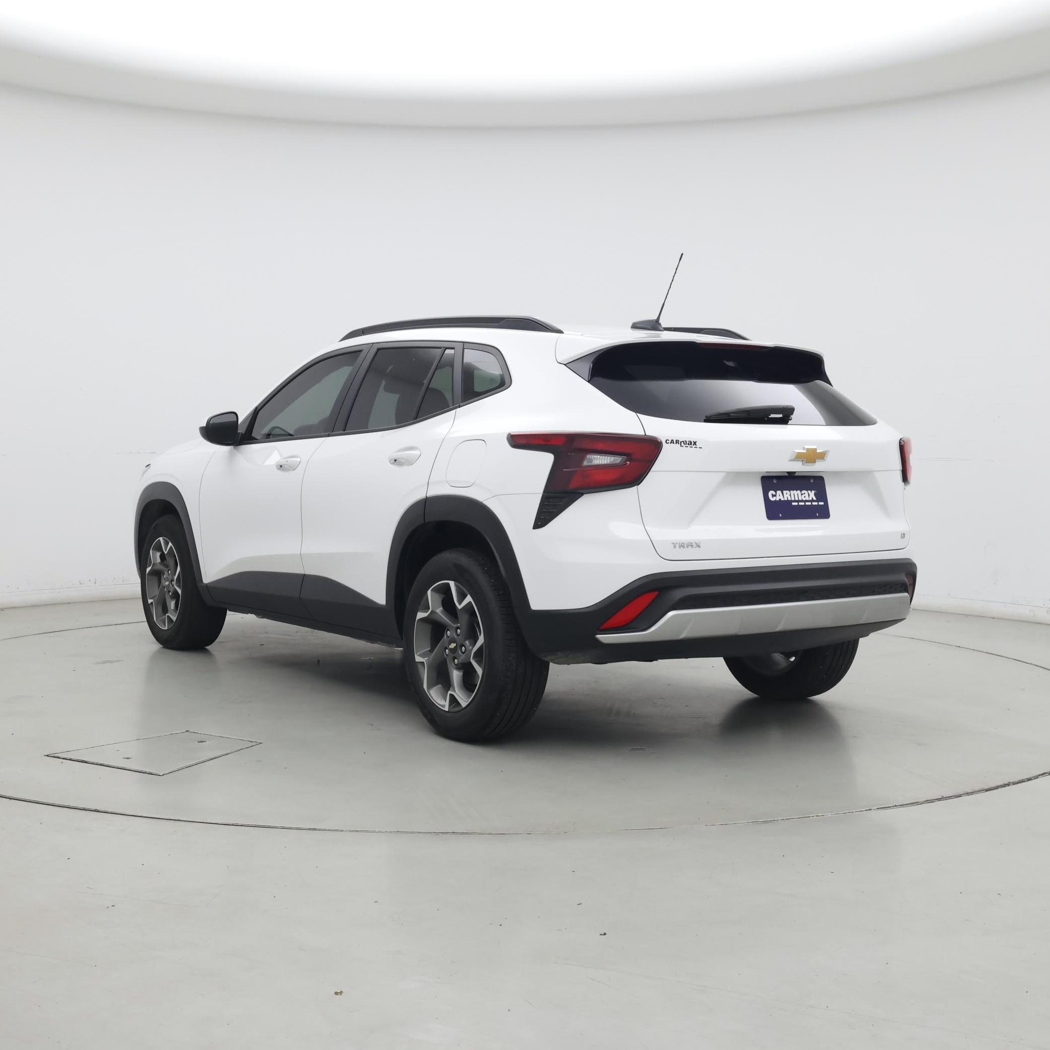 Thumbnail: 2025 Chevrolet Trax - 2