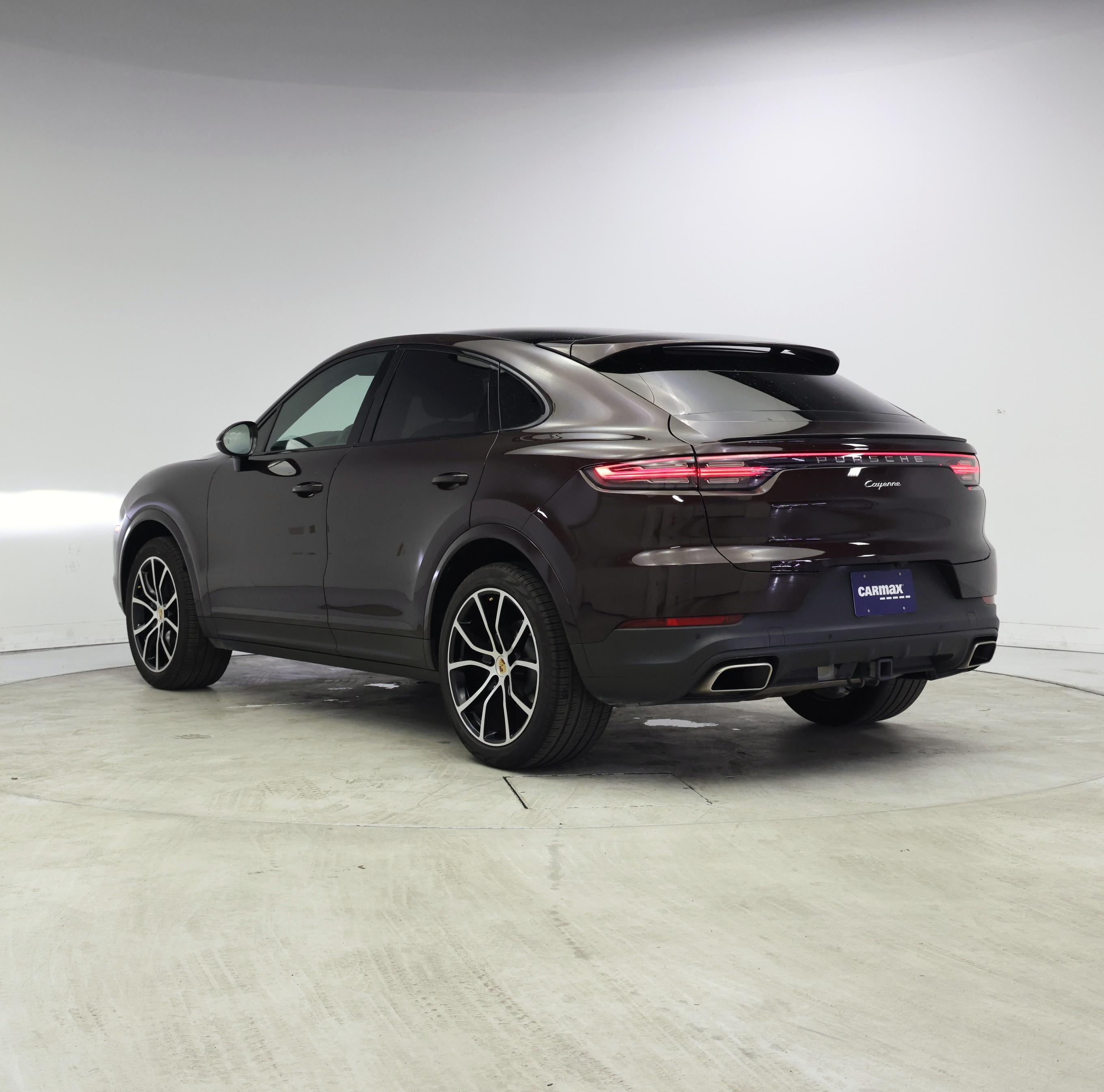 Thumbnail: 2021 Porsche Cayenne - 2