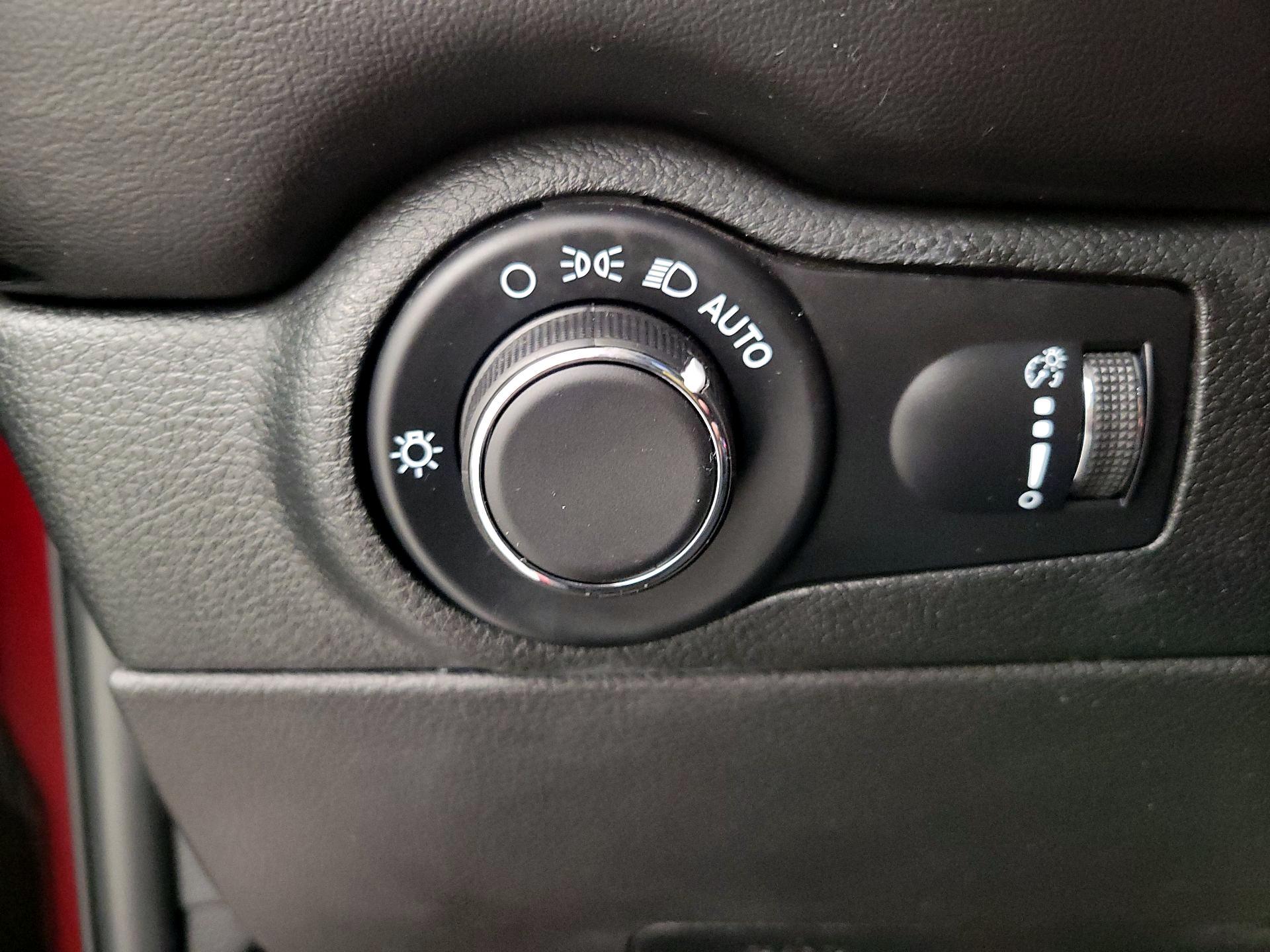 Thumbnail: 2023 Dodge Durango - 13