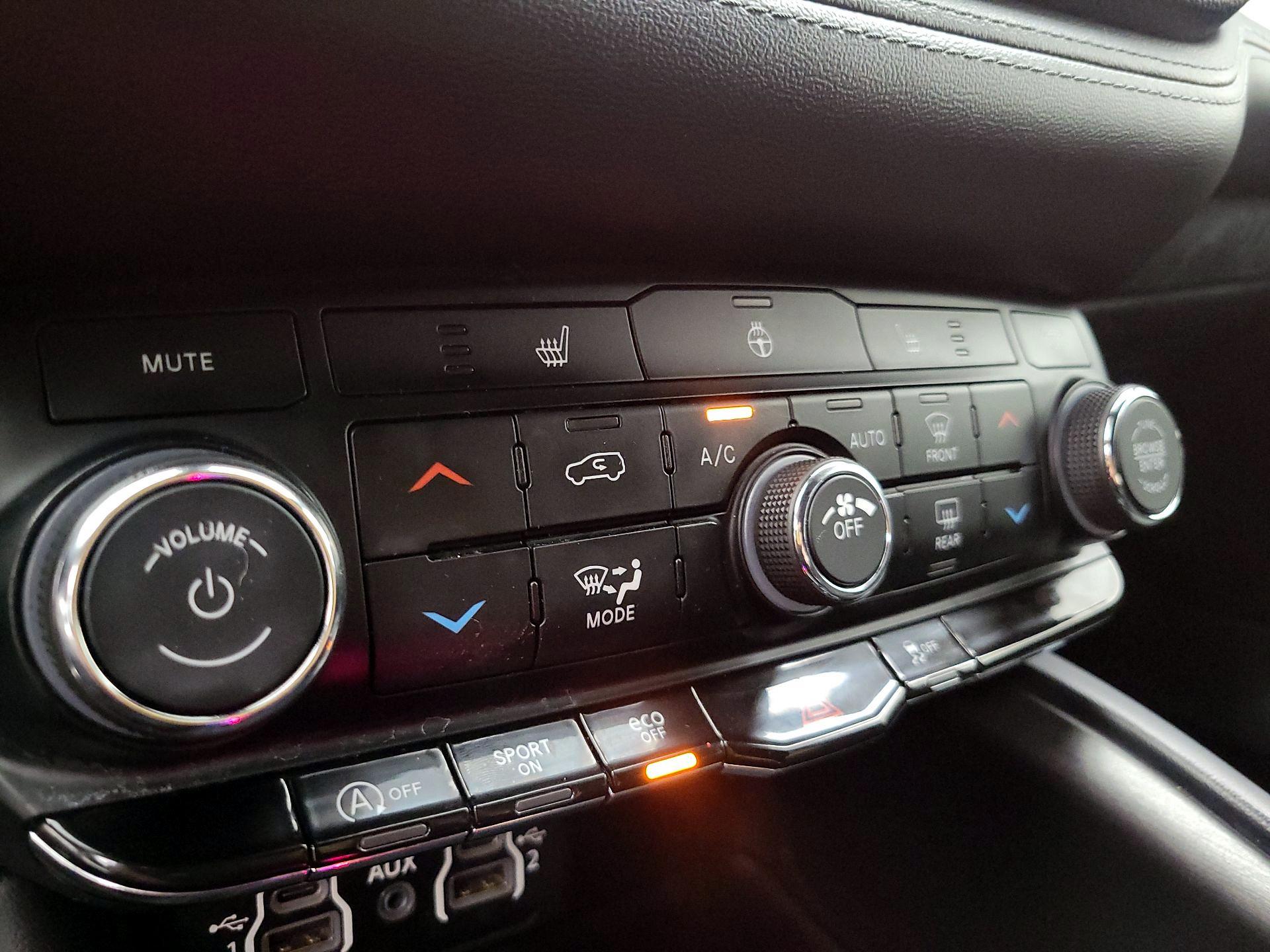 Thumbnail: 2023 Dodge Durango - 16