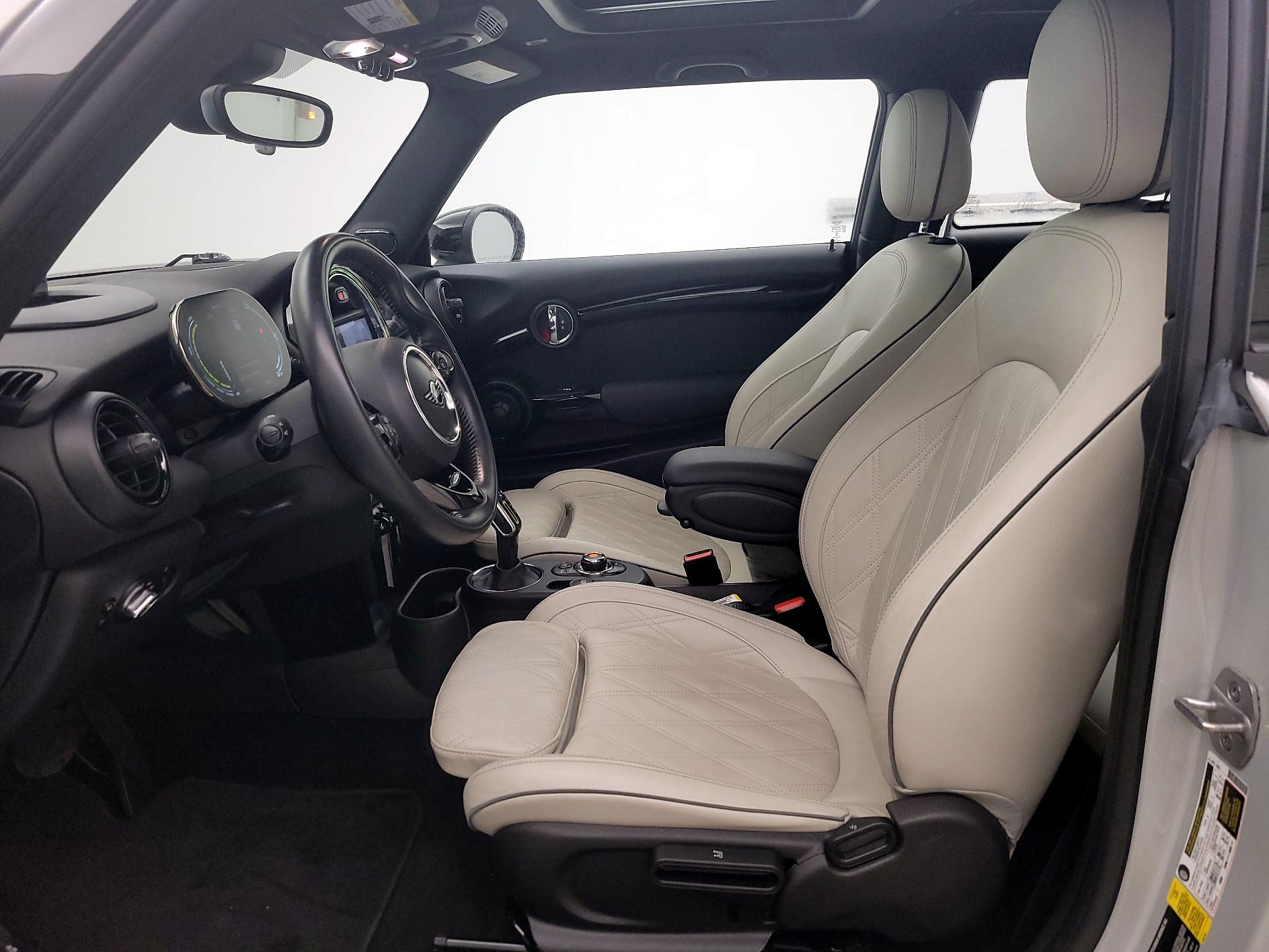 Thumbnail: 2021 MINI Cooper Hardtop - 11