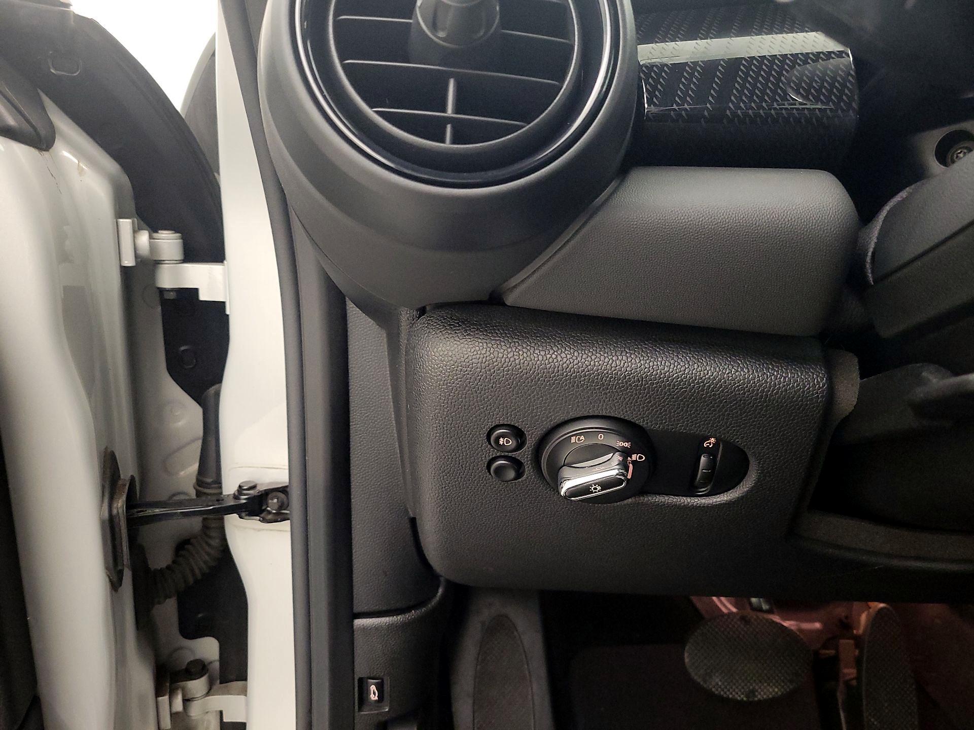 Thumbnail: 2021 MINI Cooper Hardtop - 13