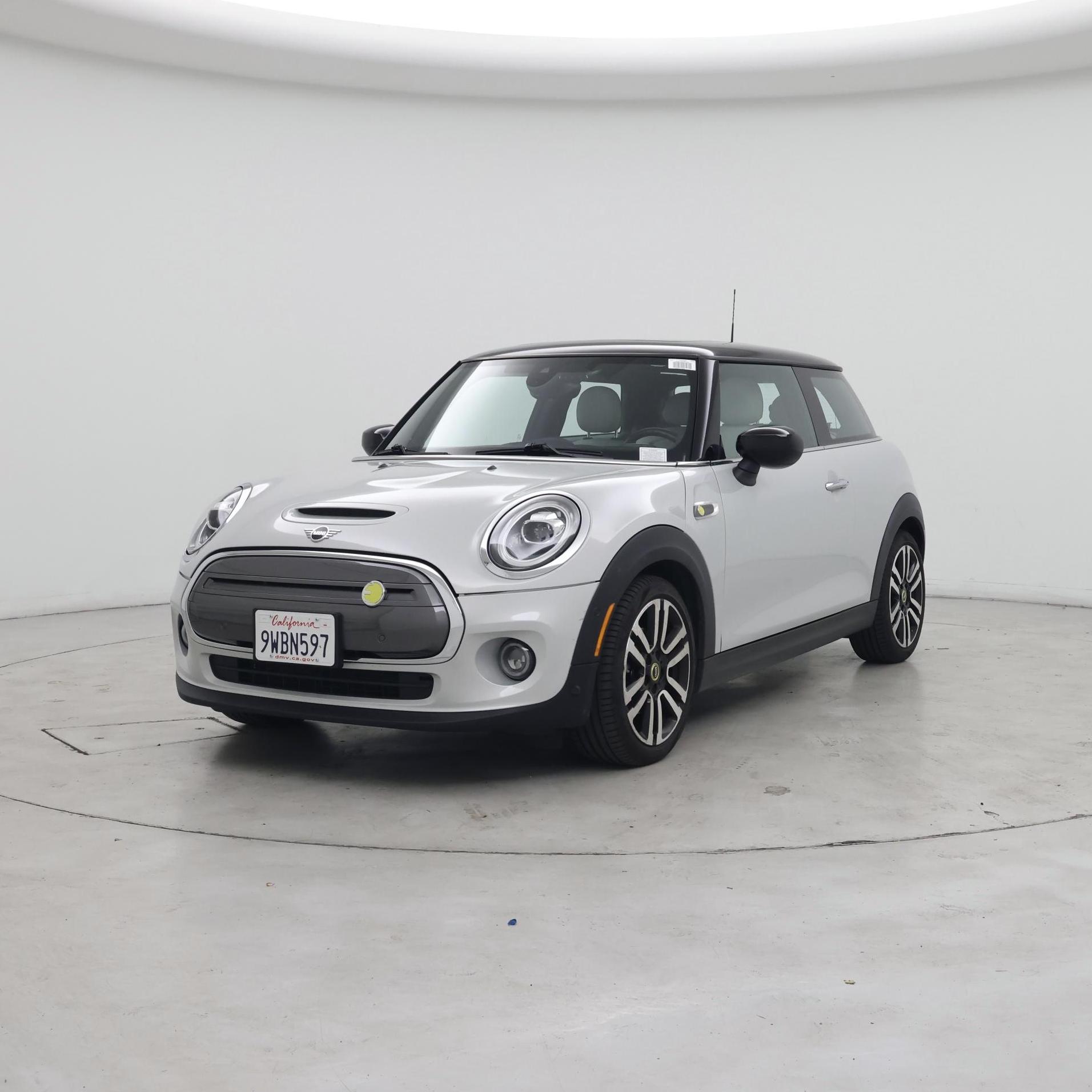 Thumbnail: 2021 MINI Cooper Hardtop - 4