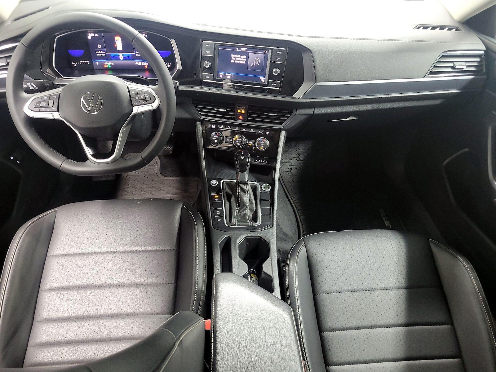 2022 Volkswagen Jetta SE - Photo 10