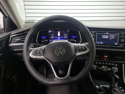 Steering Wheel & Instrument Cluster (On)